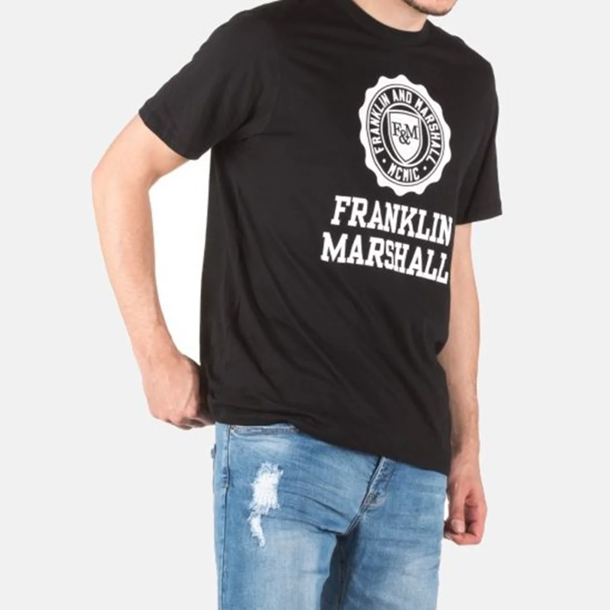 2210039798-black-huge-665735ac3495a