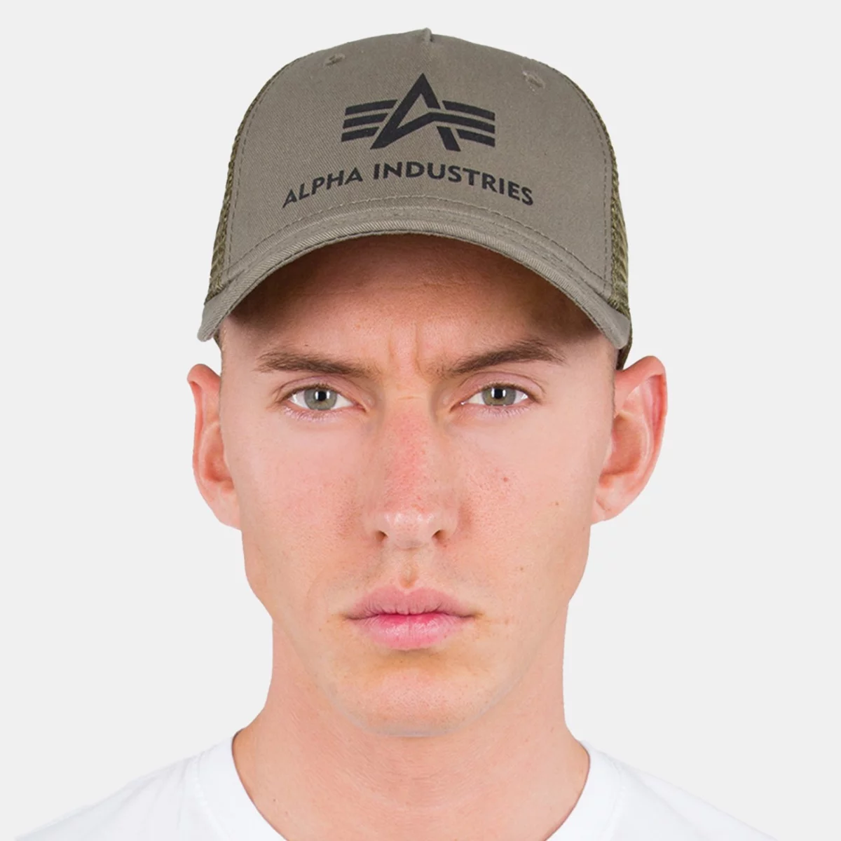 186902-03-alpha-industries-basic-trucker-cap-caps-001-huge-6657586f52af5