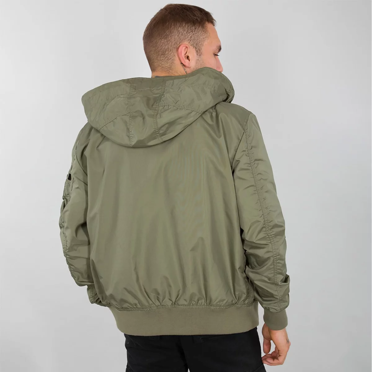 126138-11-alpha-industries-ma-1-lw-hooded-flight-jacket-002-huge-66575d06285e2