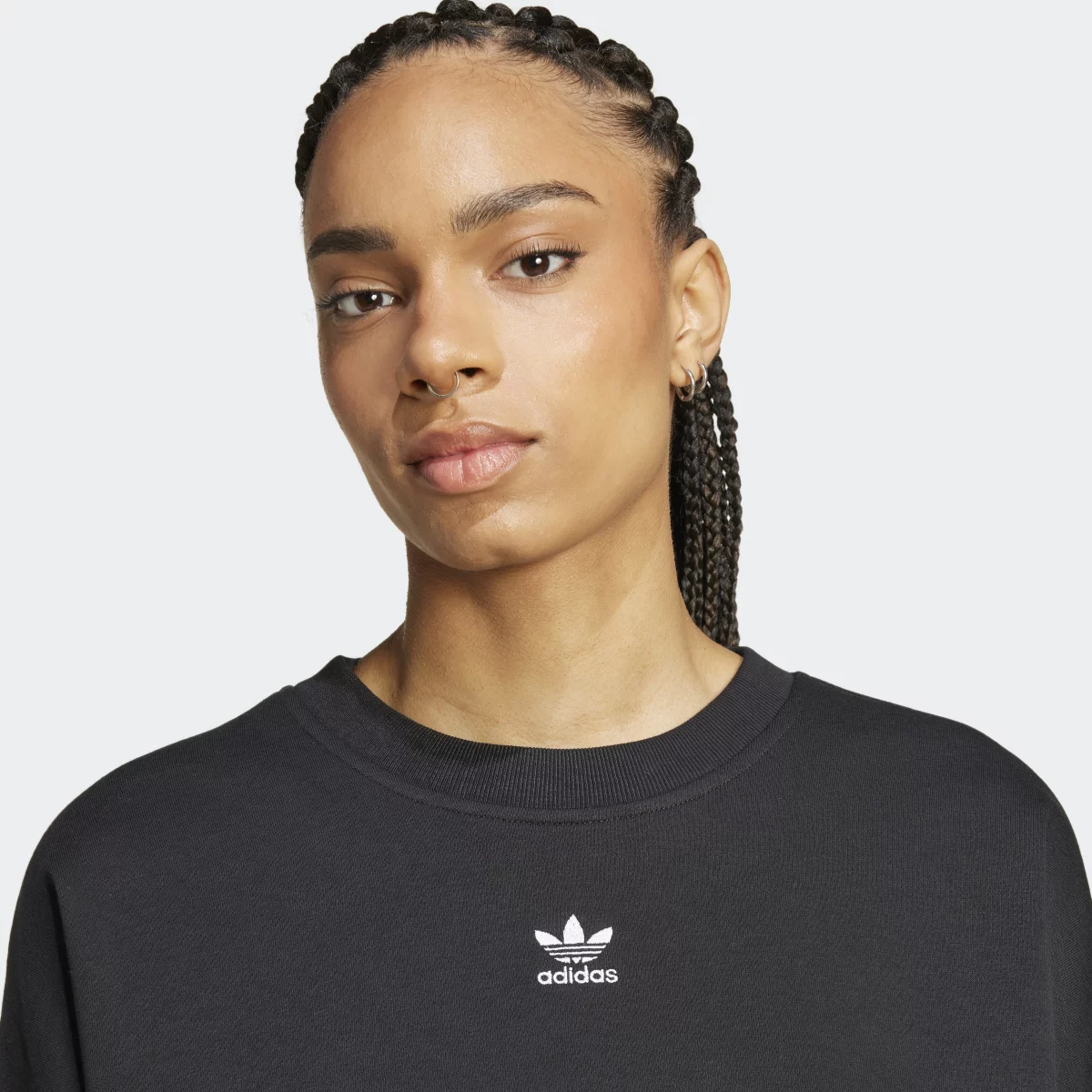 67124f1d33d03IW0953_7_APPAREL_On_Model_Detail_View_1_grey