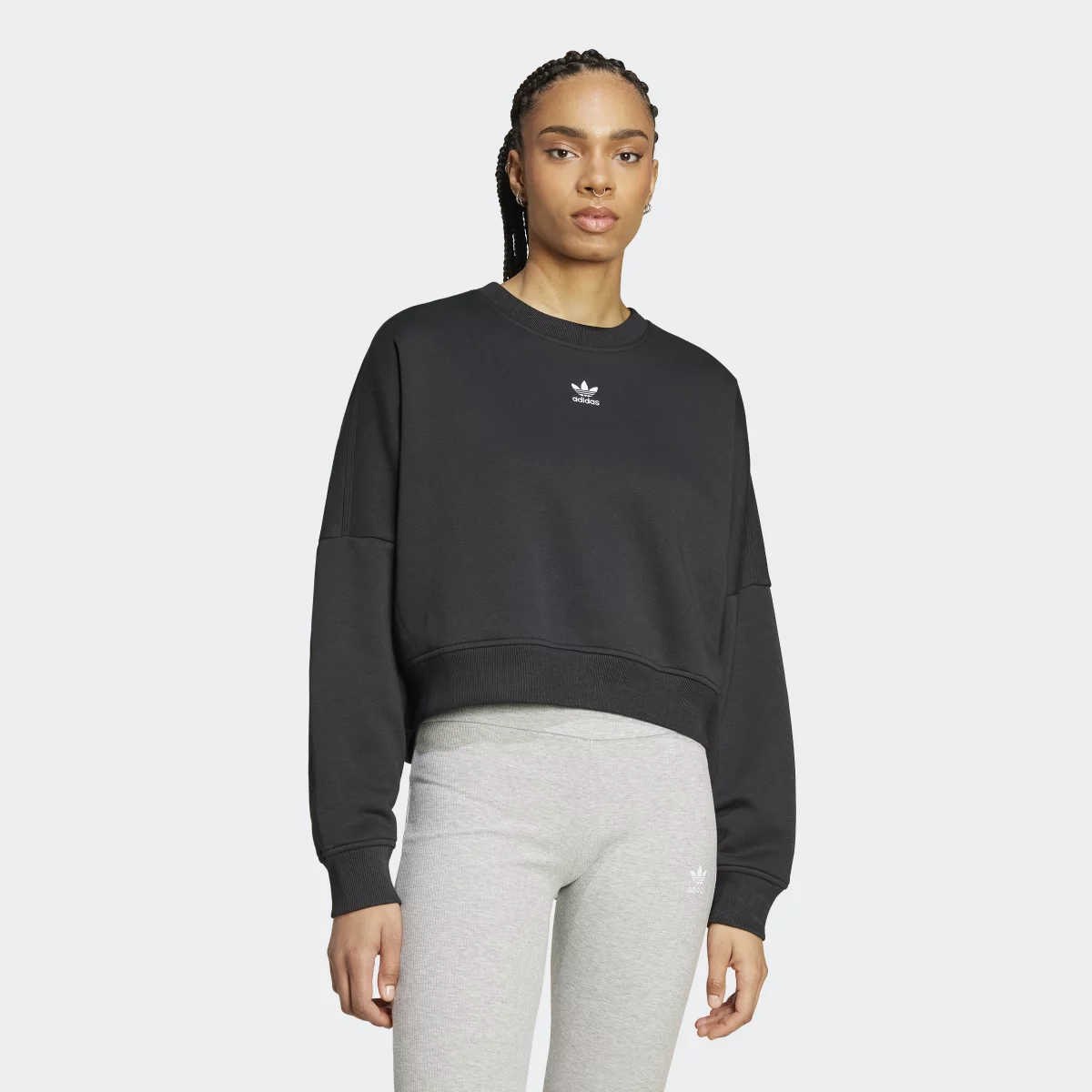 67124f227f705IW0953_3_APPAREL_On_Model_Standard_View_grey