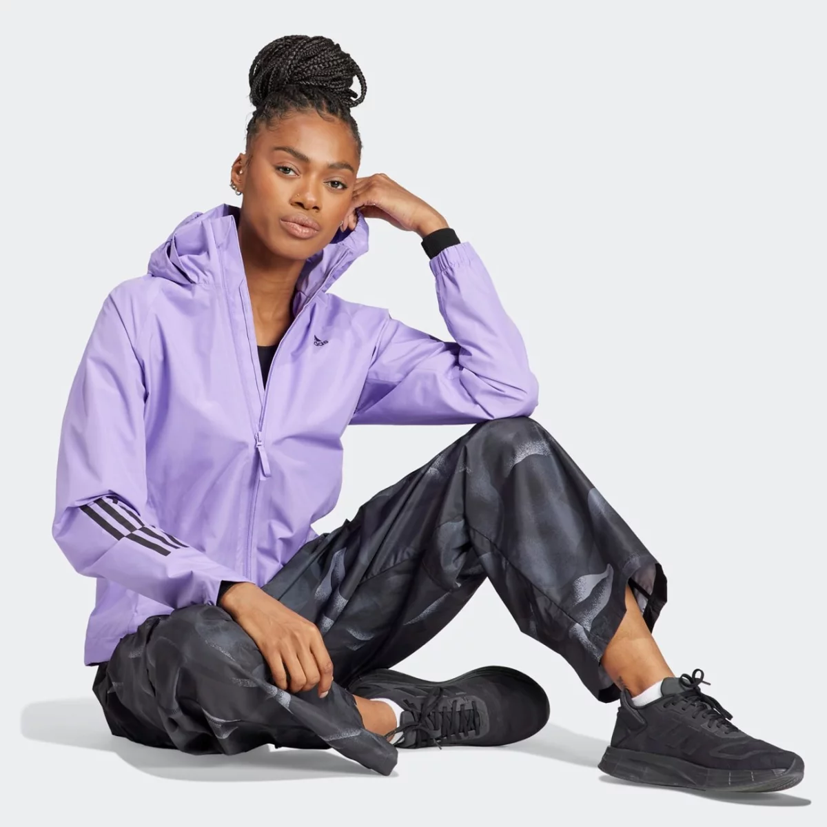 im4964_6_apparel_on-model_walking-view_grey-huge-6657a6dbb843a