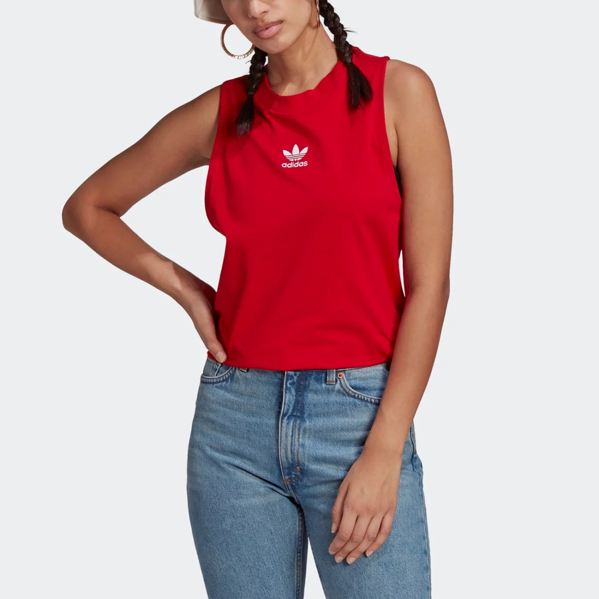 gn2889_app_on-model_front_gradient-huge-665755172f494