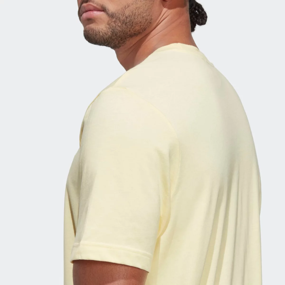ia4867_8_apparel_on-model_detail-view-2_grey-huge-6657a161012ee