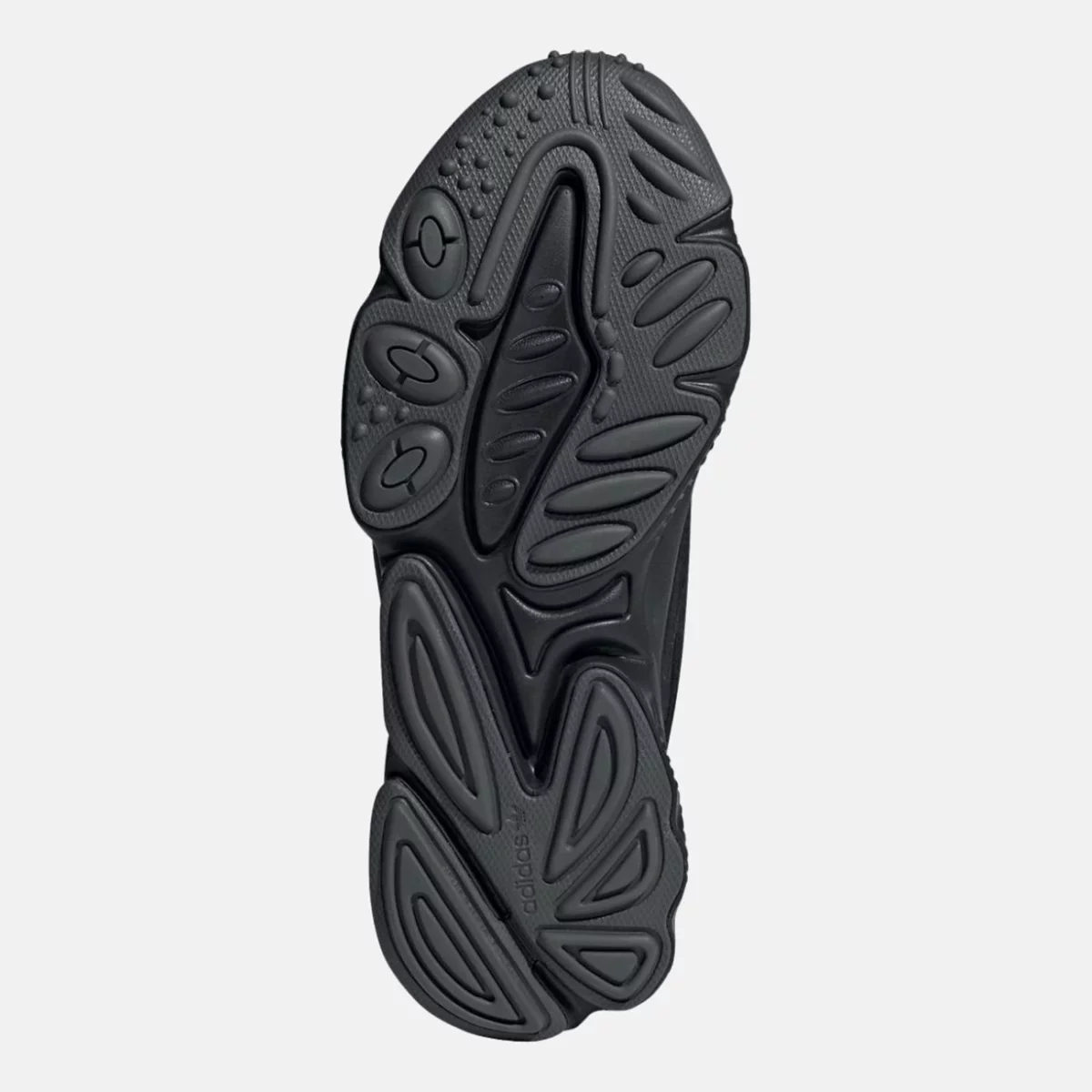 gx3332_4_footwear_photography_bottom-view_transparent-huge-6658080d0e6e3