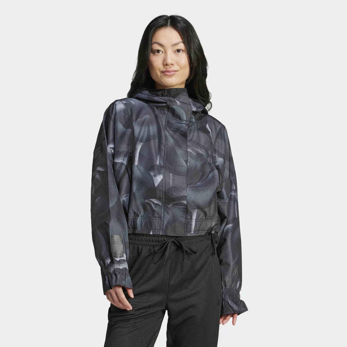 6708f00a45e6aIM4956_3_APPAREL_On_Model_Standard_View_grey