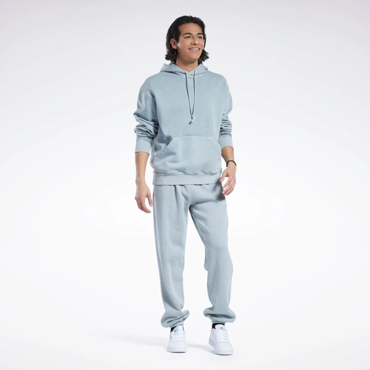 hi4640_5_apparel_on-model_side-view_grey-huge-66579212e2a31