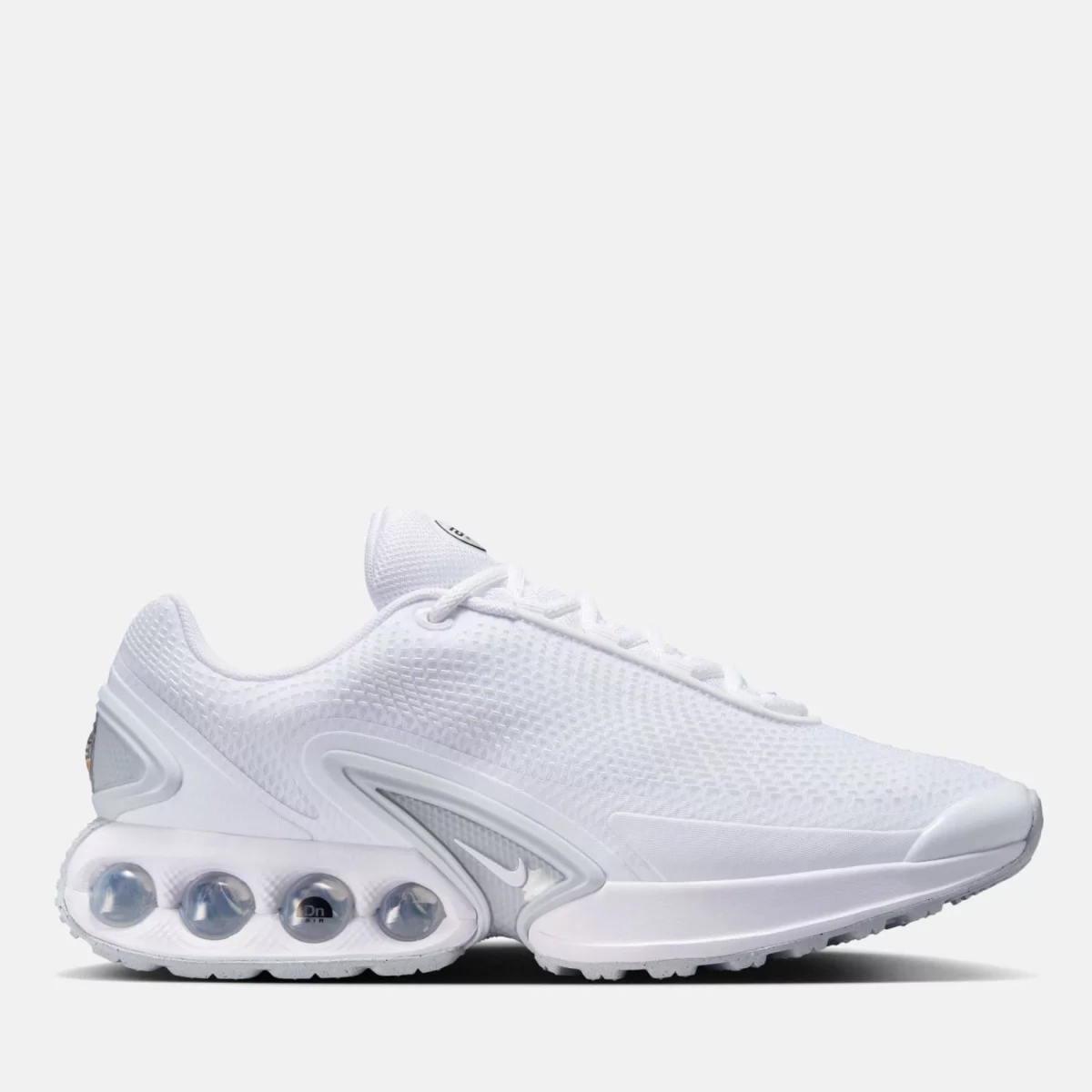 69848a1849ea4nike_air_max_dn_andrika_sneakers_1_