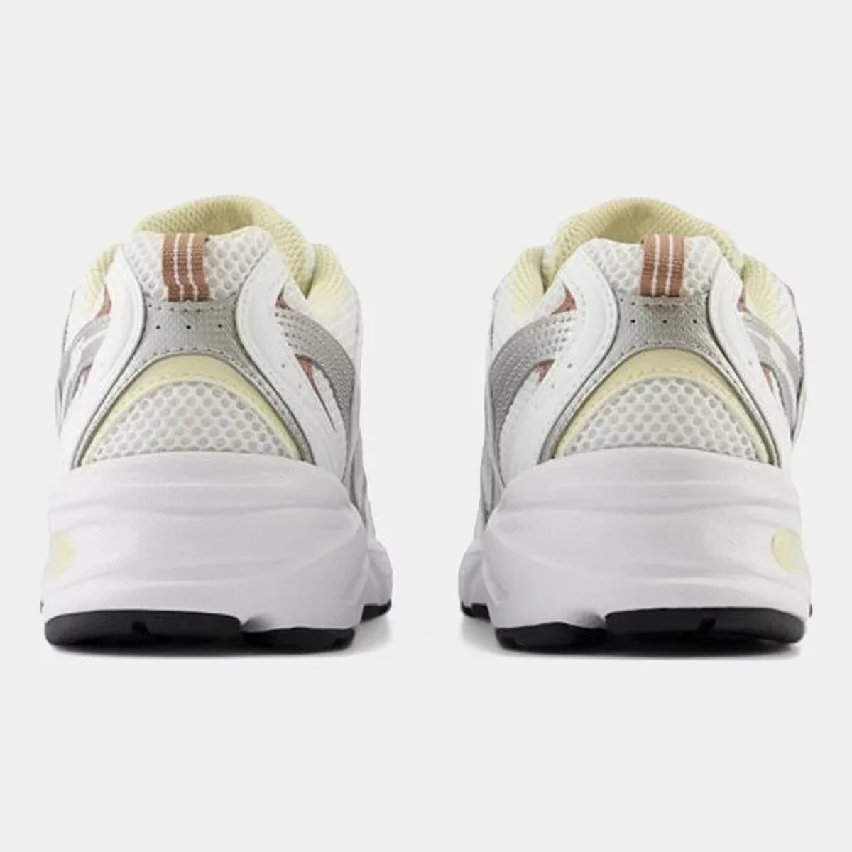 66de9615709b2new_balance_530_papoutsi_classics_5_
