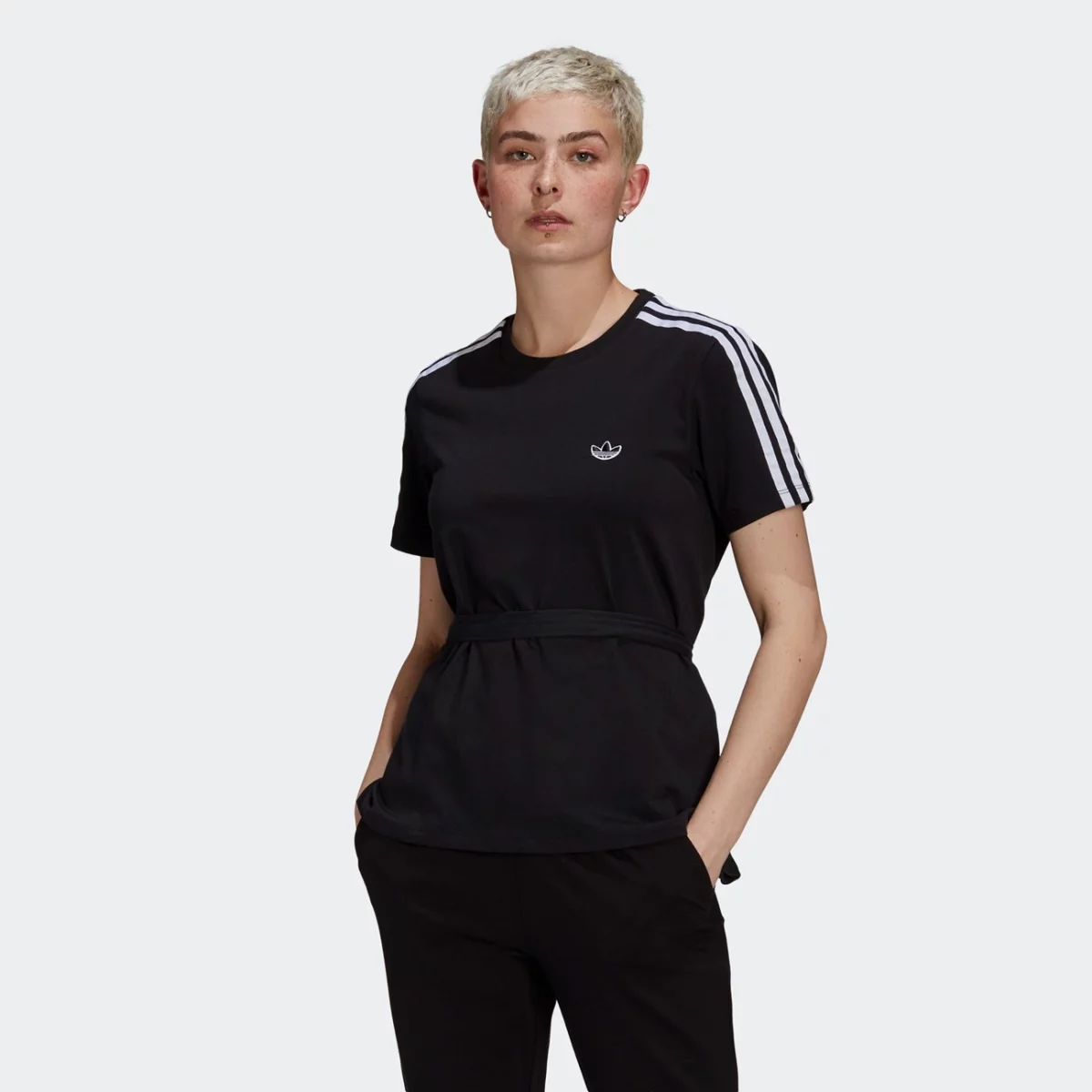 gn3173_app_on-model_standard_gradient-huge-6657568eafbde