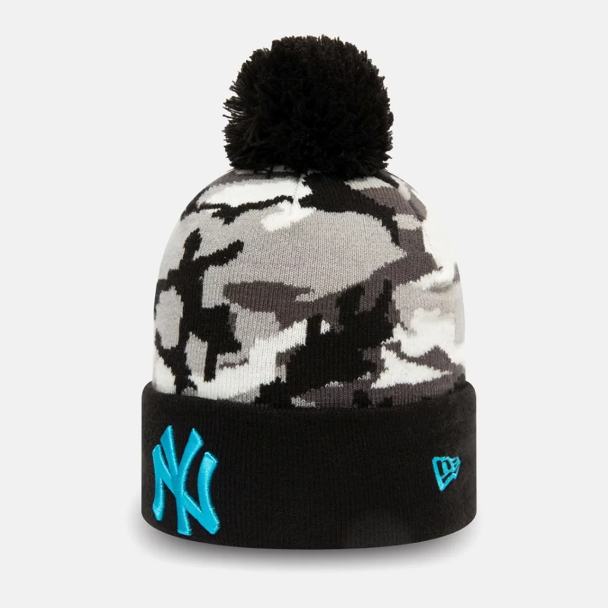new-york-yankees-black-camo-cuff-bobble-beanie-hat-60141904-left-huge-66576fd95218c