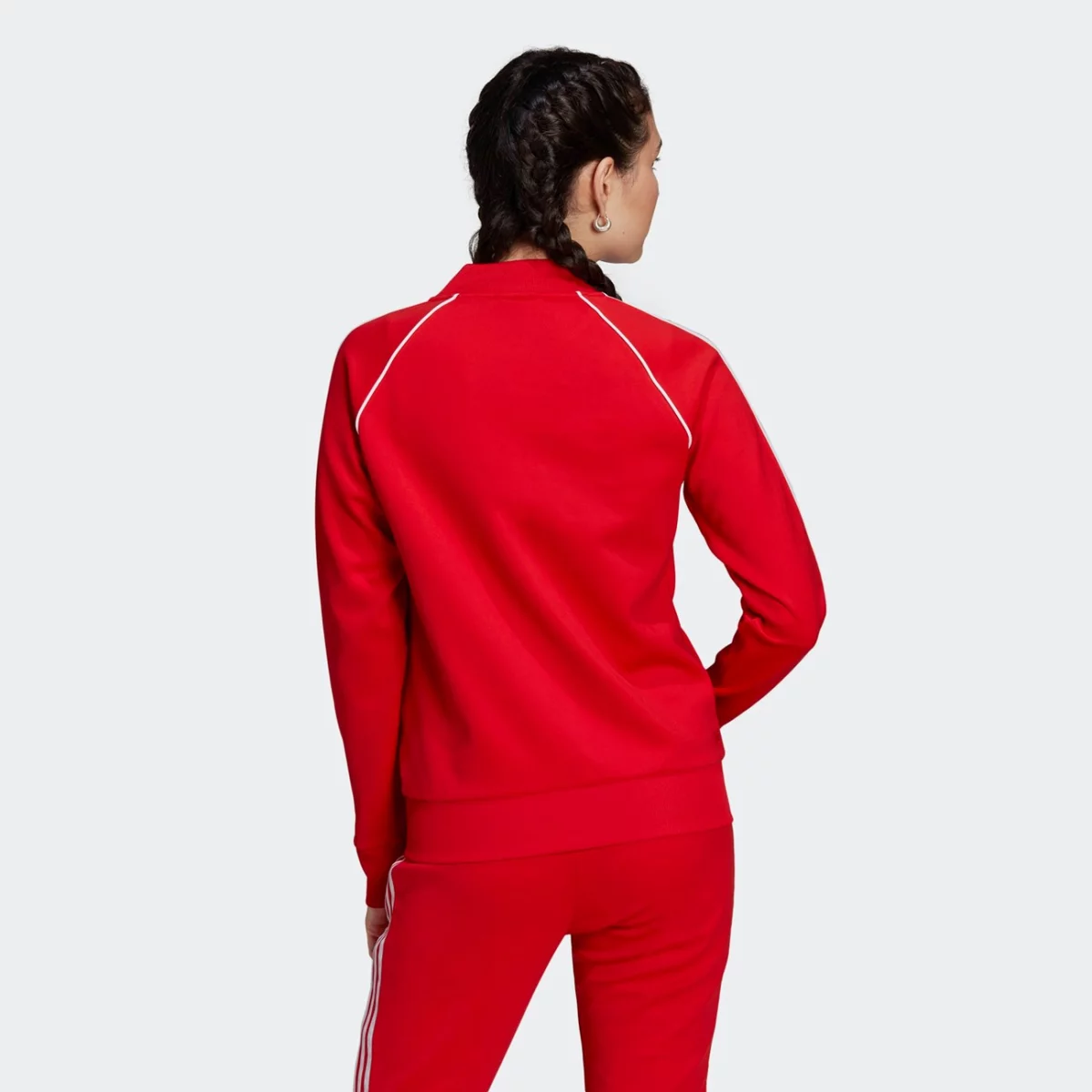 he9562_app_on-model_back_gradient-huge-665775a2c8eba