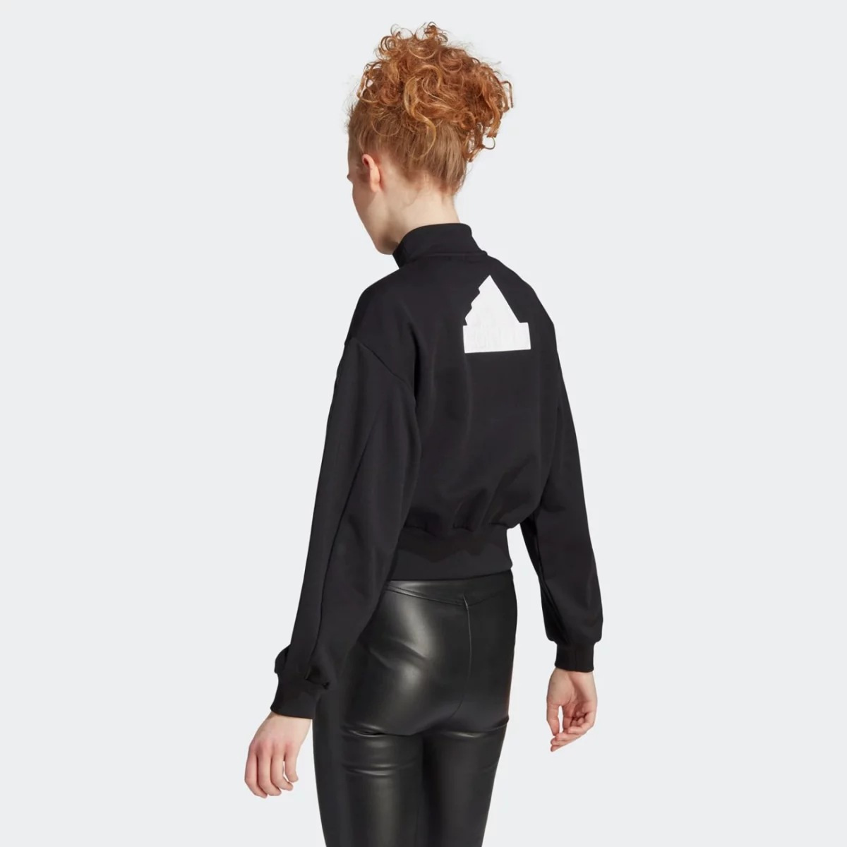 ib4155_5_apparel_on-model_back-view_grey-huge-6657a7fb38f11
