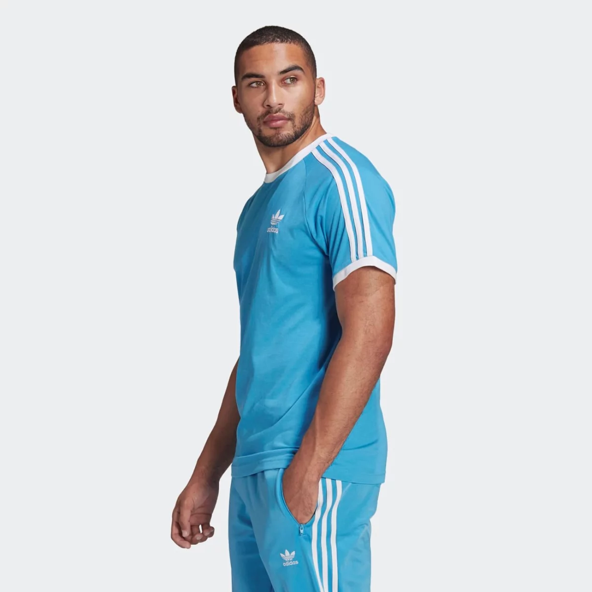 hb9527_6_apparel_on-model_side-view_grey-huge-66577a83b1f0c