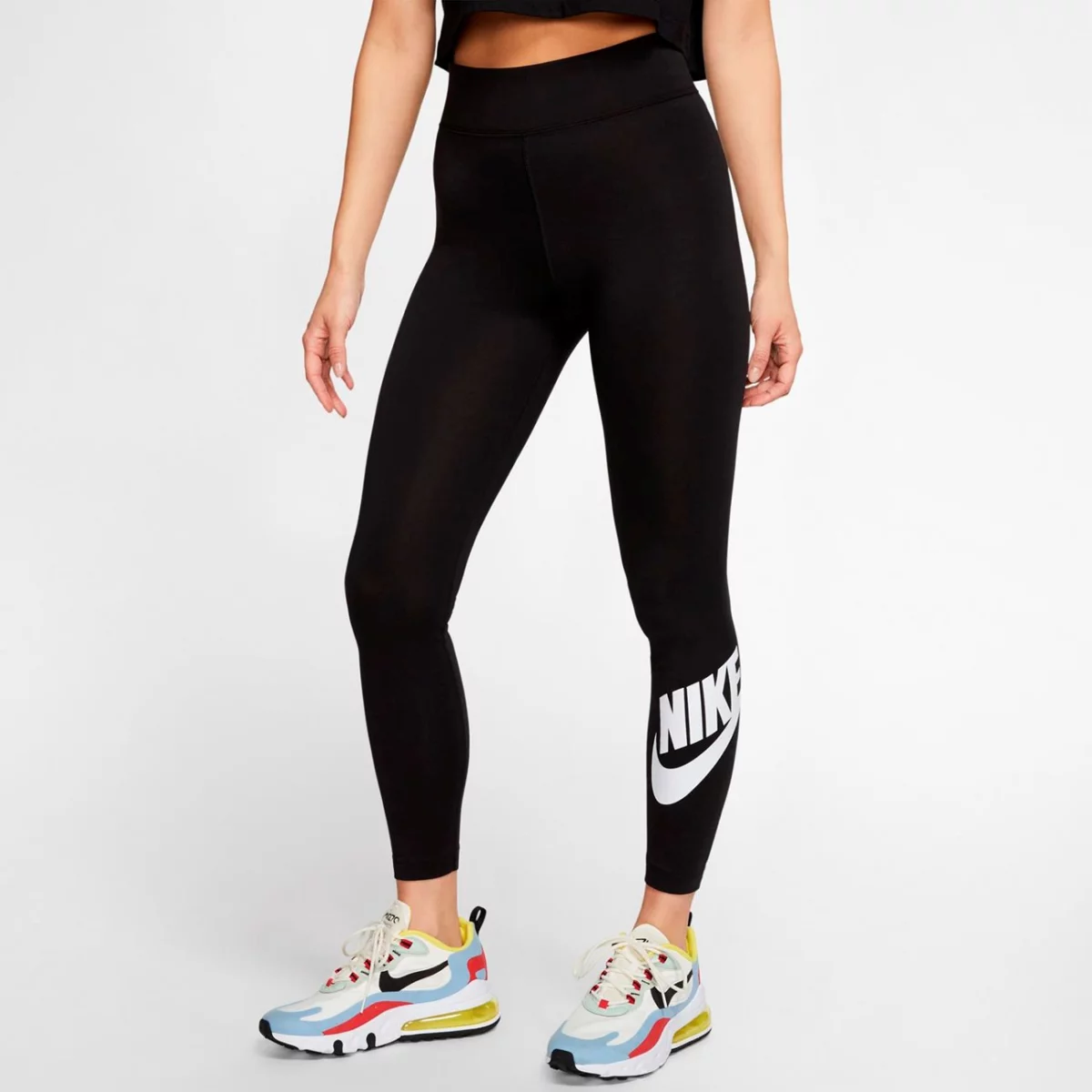 image-huge-66573f9121f2a