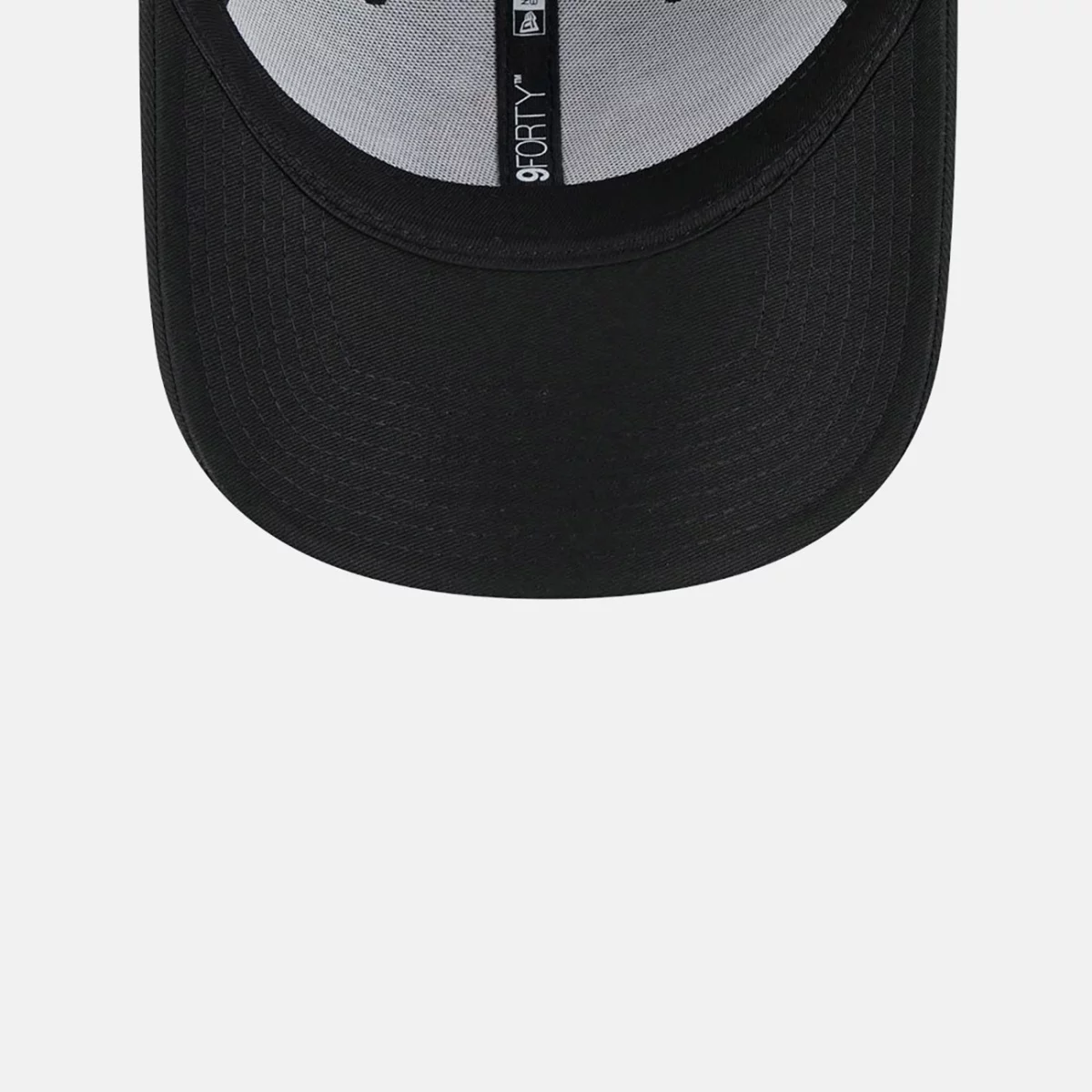 new-york-yankees-league-essential-black-9forty-adjustable-cap-60424680-bottom-huge-6657ac061c04c