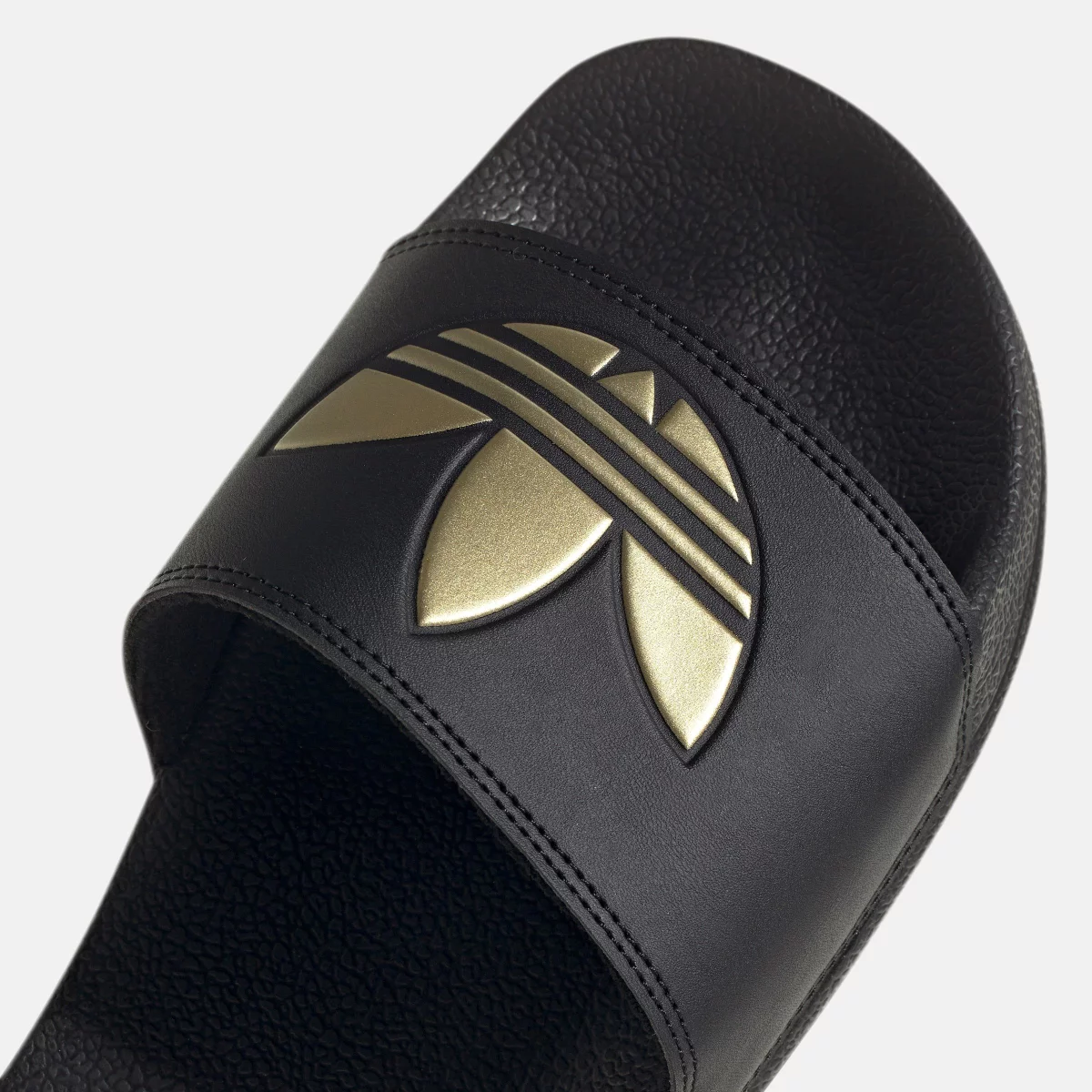 67b489d4b34d8GZ6196_8_FOOTWEAR_Photography_Detail_View_1_white