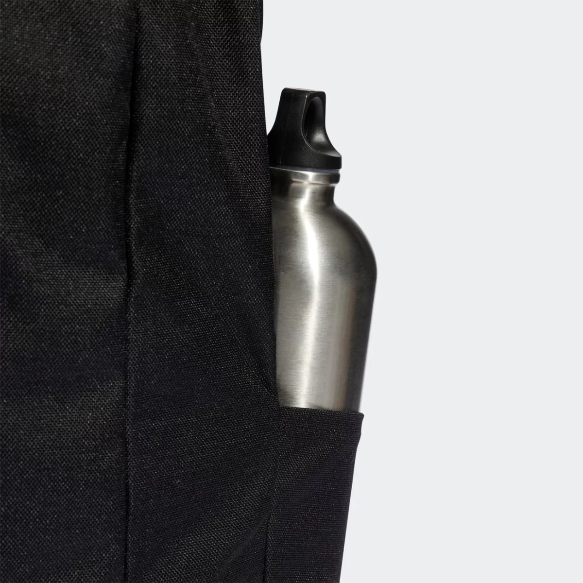 ip9774_6_hardware_photography_detail-view-2_grey-huge-665724ef3ab1e