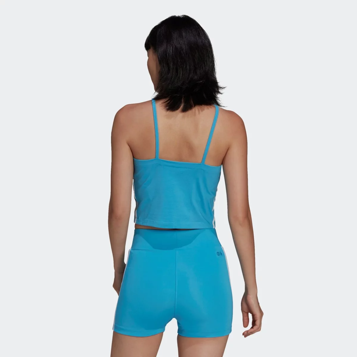hc1976_app_on-model_back_gradient-huge-665779a18eda6
