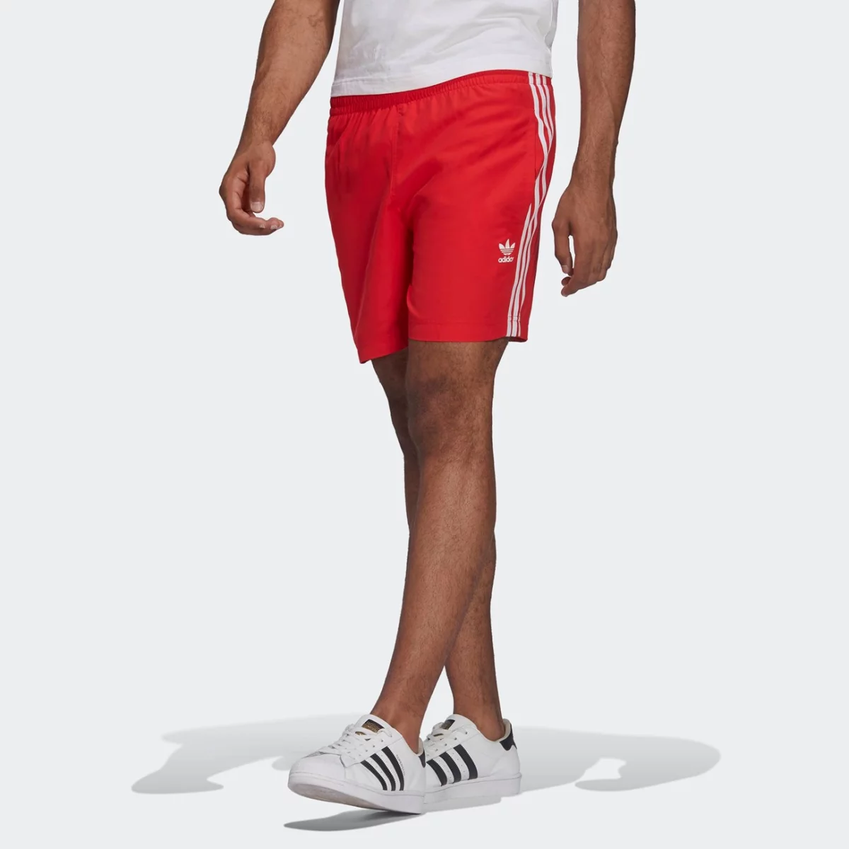 hf2120_app_on-model_standard_gradient-huge-6657753de1d71