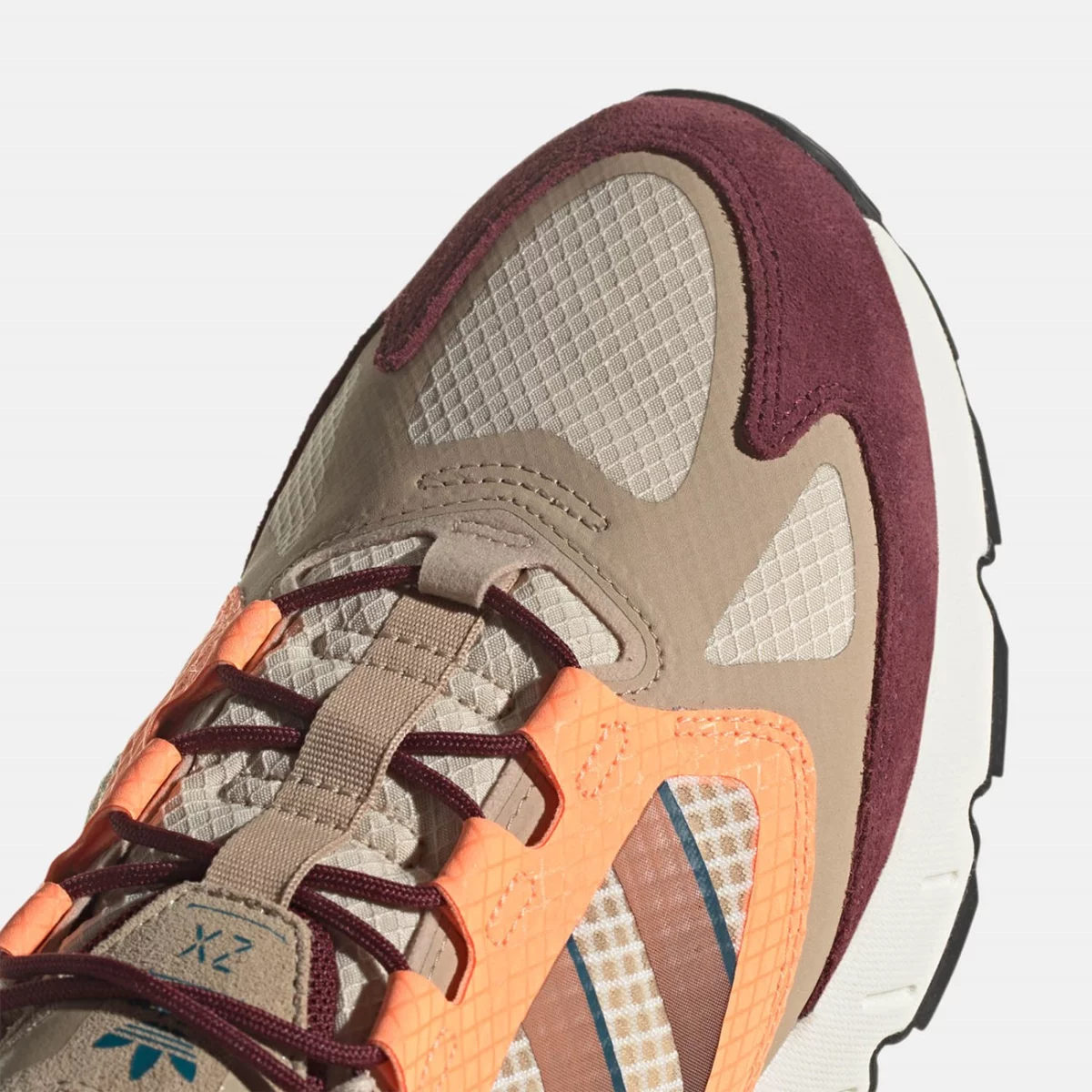 0_0002_hp2849_8_footwear_photography_detail-view-1_transparent-huge-66582d9c4d282