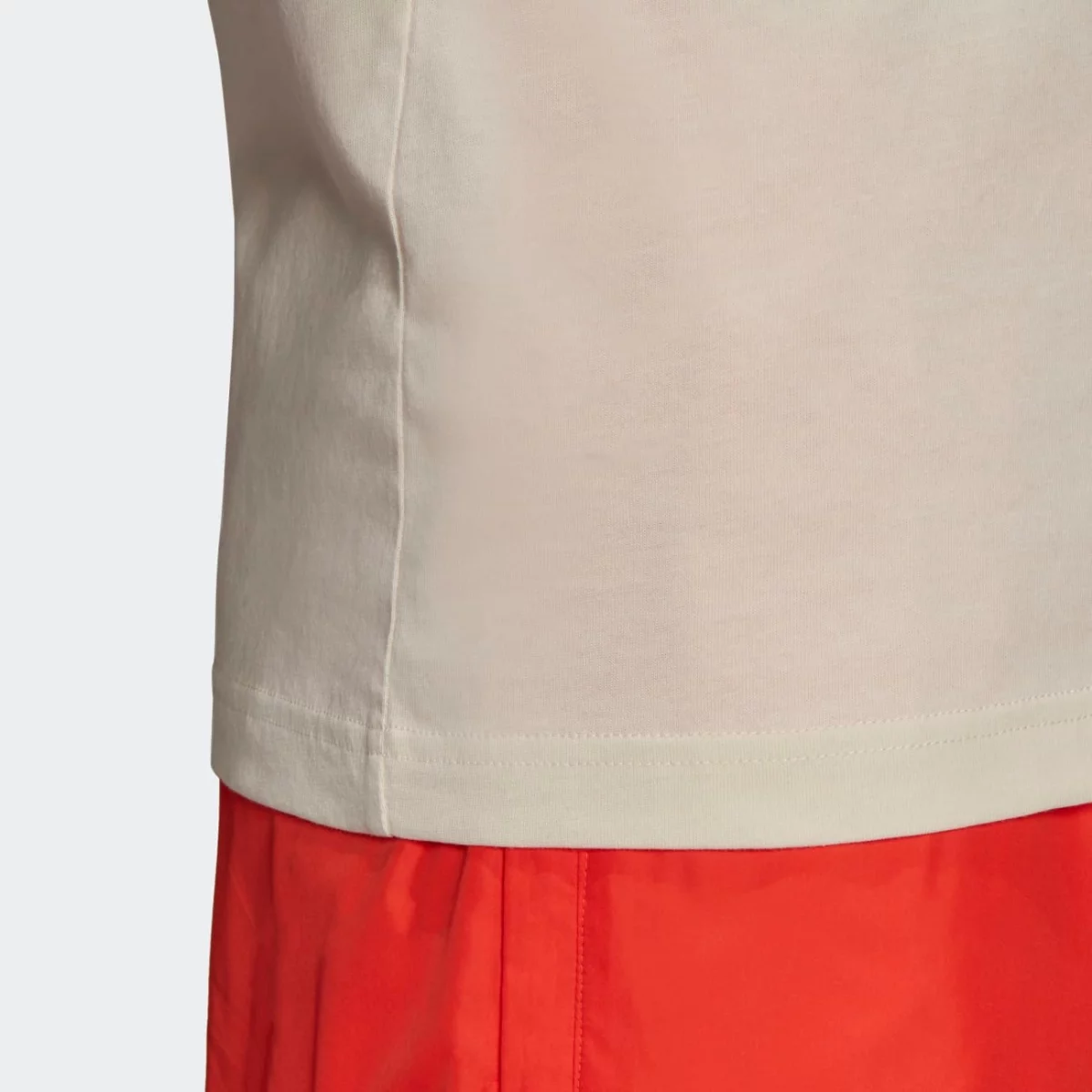 he7194_8_apparel_on-model_detail-view-2_grey-huge-6657942446706