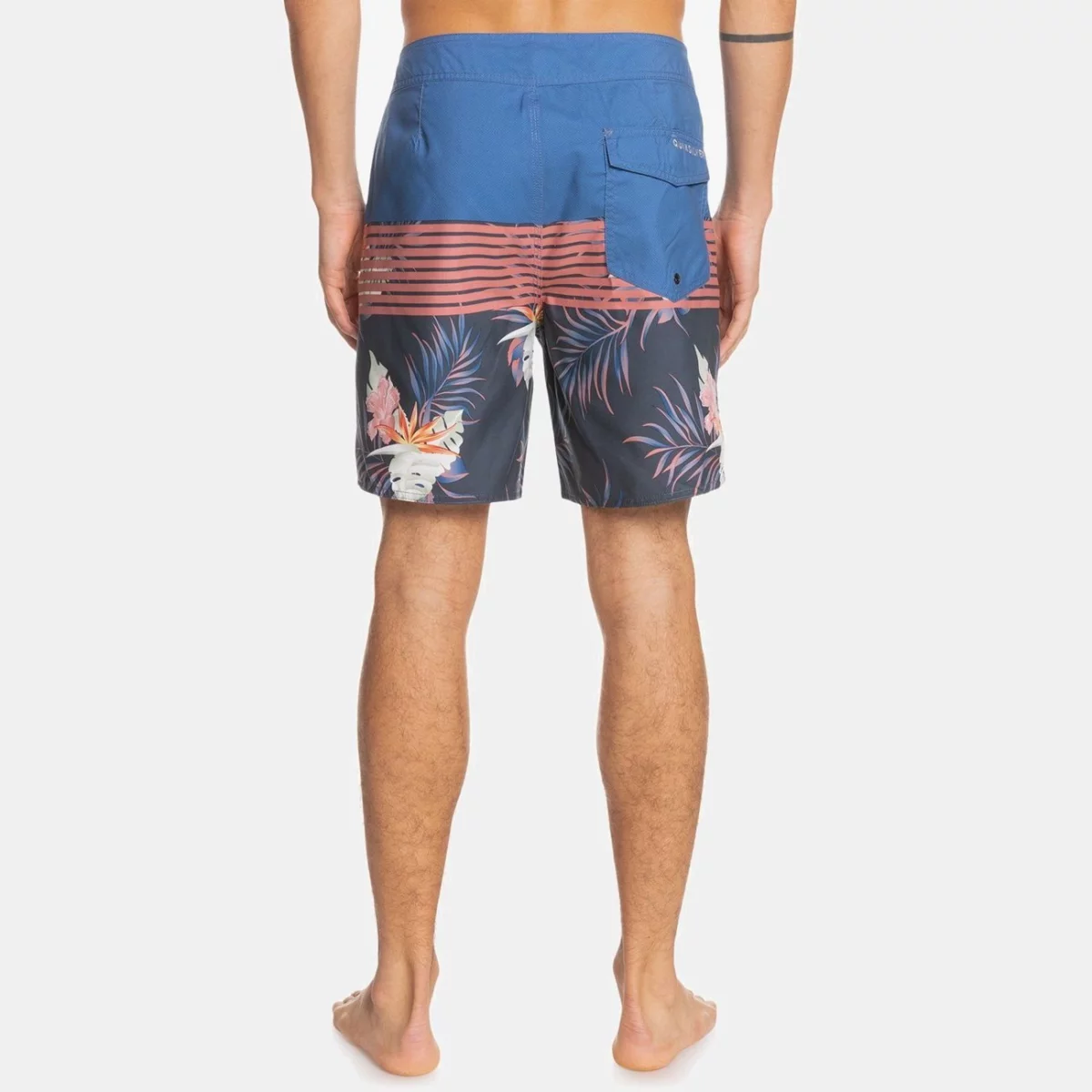 eqybs04580_quiksilver-w_bpz6_bck1-huge-665757b0e37b4