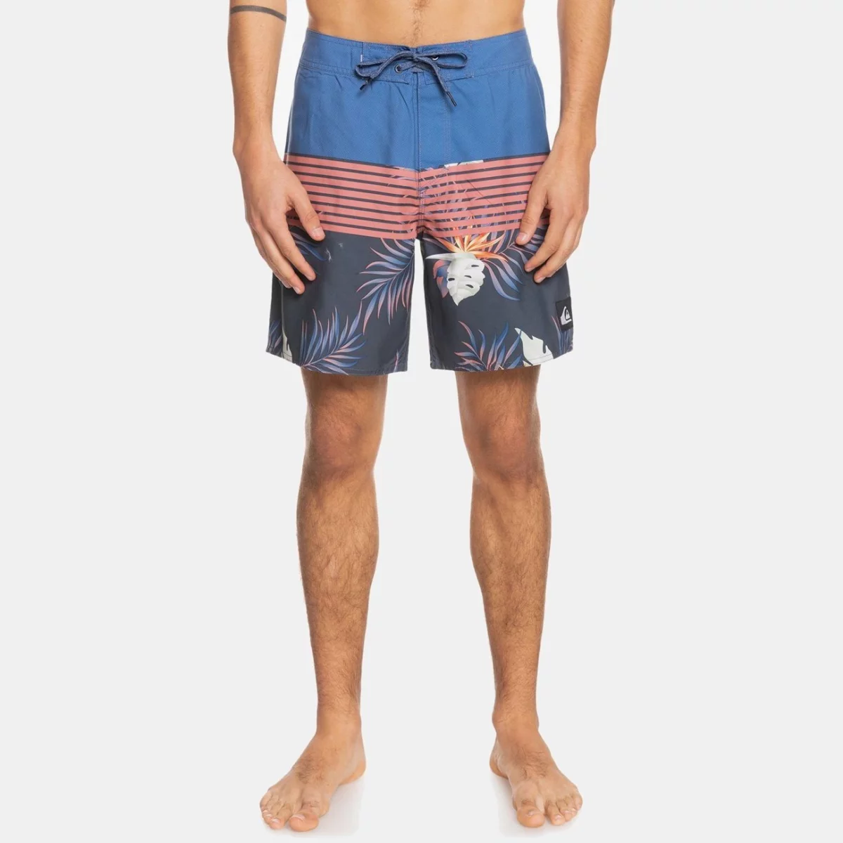 eqybs04580_quiksilver-w_bpz6_frt1-huge-665757af7adca