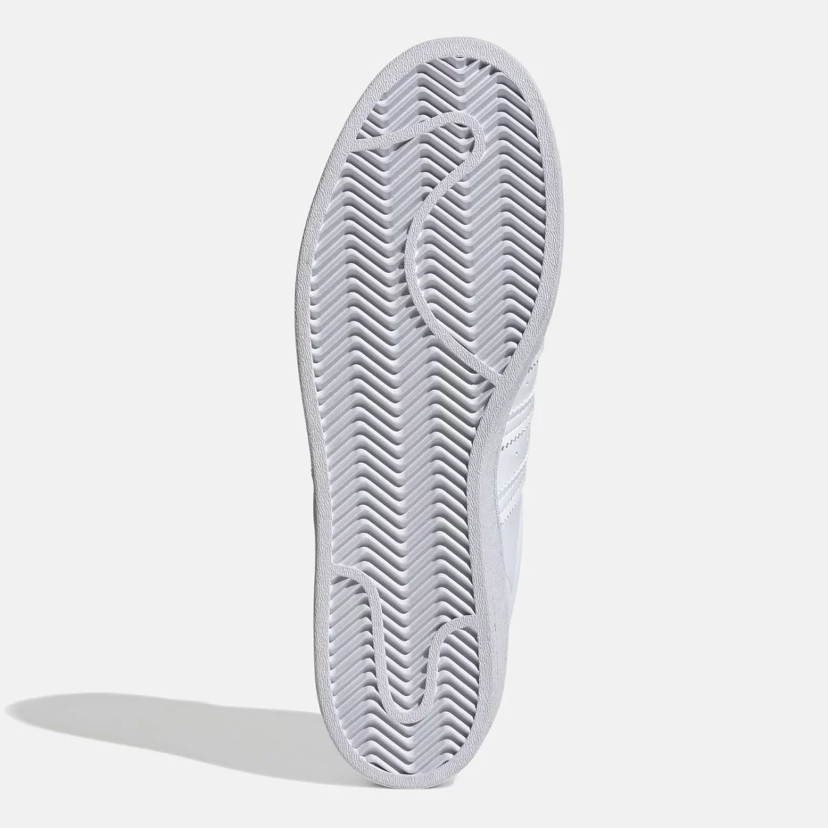 gv7610_4_footwear_photography_bottom-view_white-huge-6658097410b2f