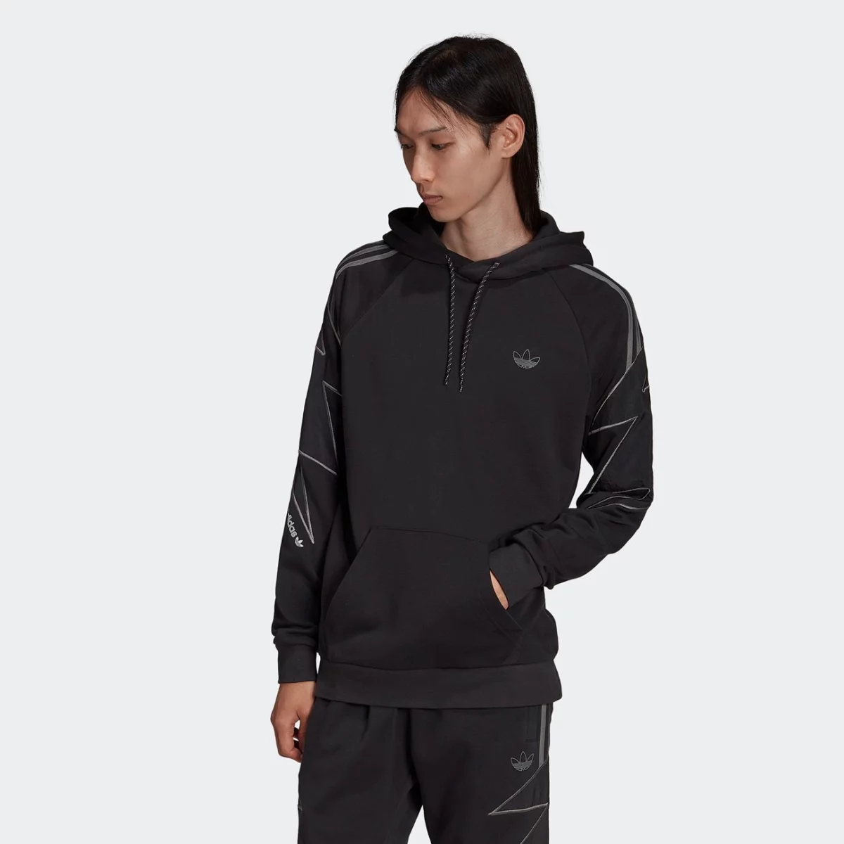 he4709_app_on-model_standard_gradient-huge-66577672921a3