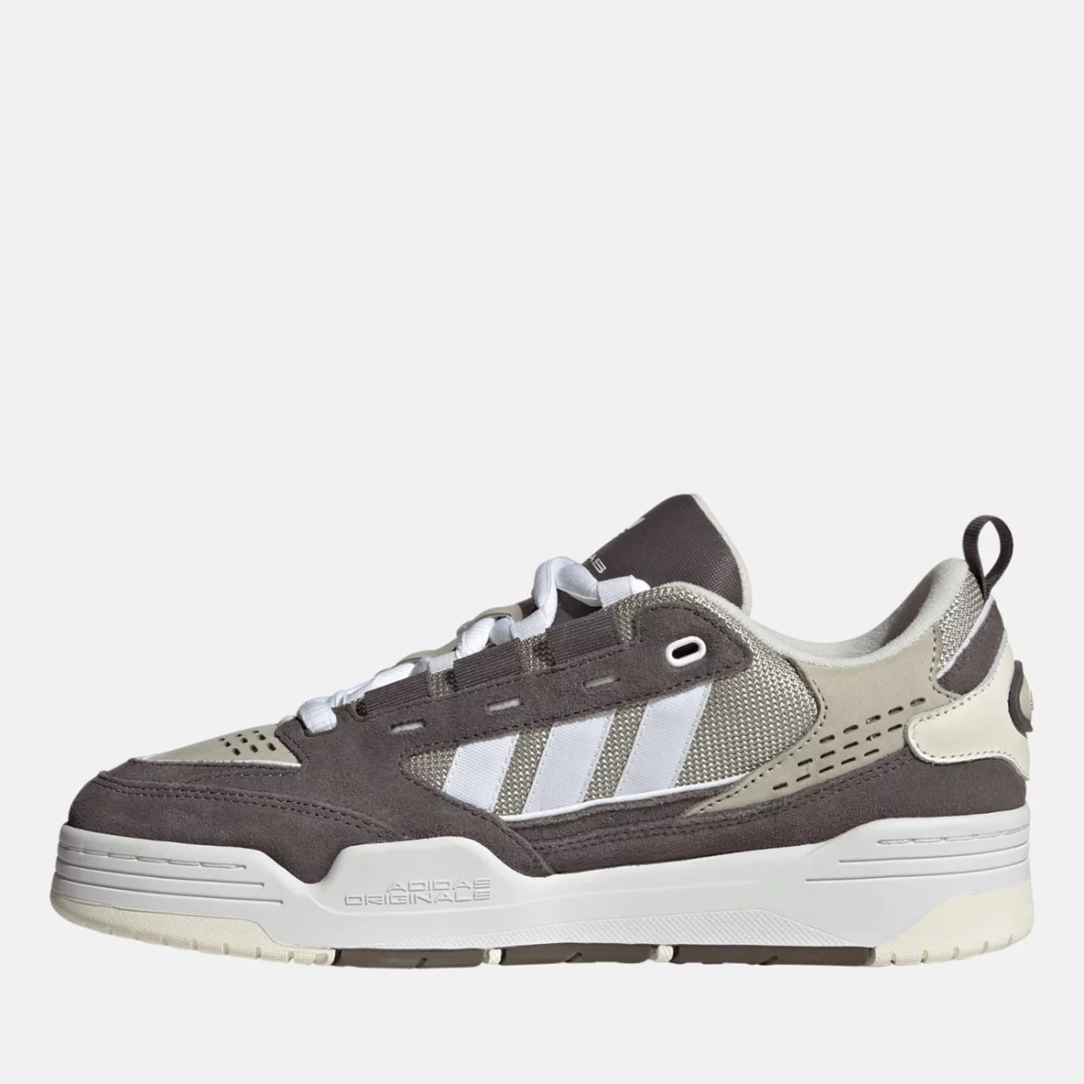 if8820_5_footwear_photography_side-medial-center-view_transparent-huge-6658415152bf9