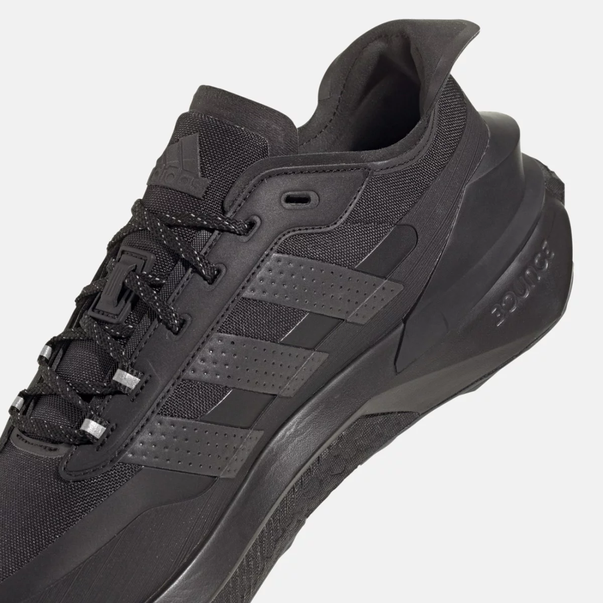 ig2372_8_footwear_photography_detail-view-1_transparent-huge-665834a4d1b8d