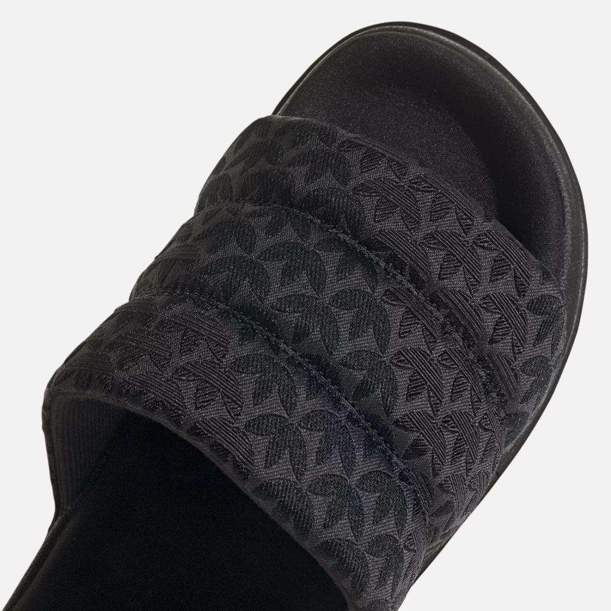 ig7149_8_footwear_photography_detail-view-1_transparent-huge-66582cf931df1