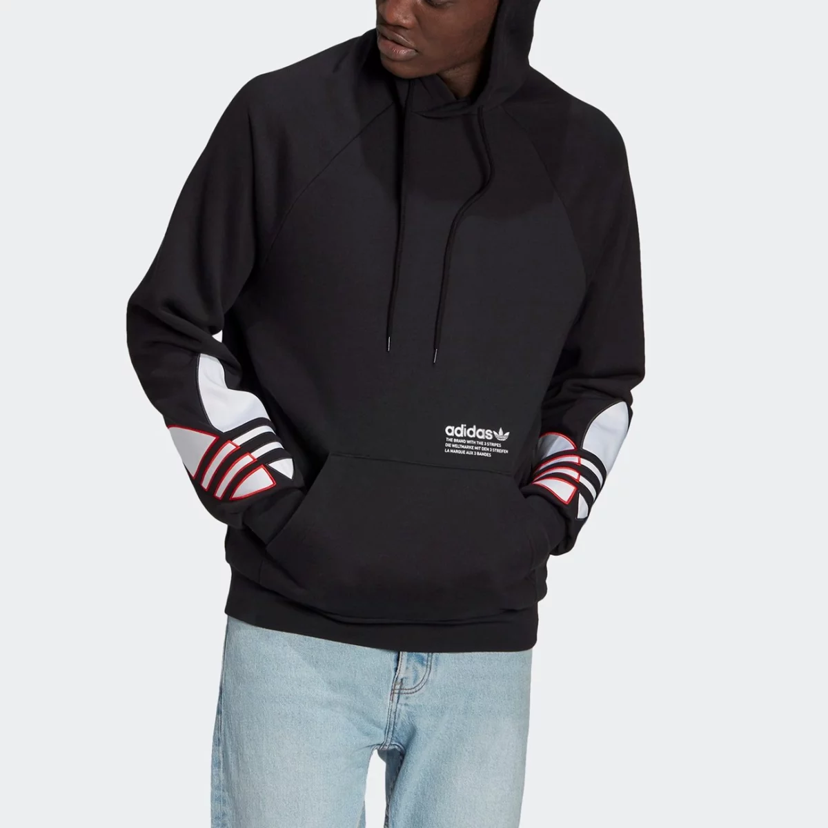 gn3570_app_on-model_front_gradient-huge-665753638e8a8