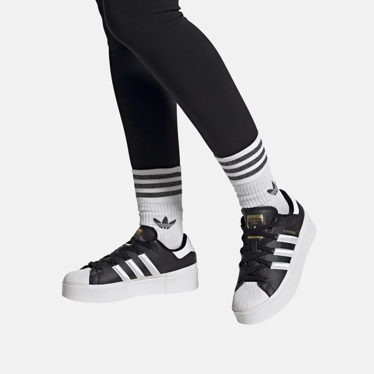 gx1841_11_footwear_on-model_front-view_transparent-huge-6658214911040