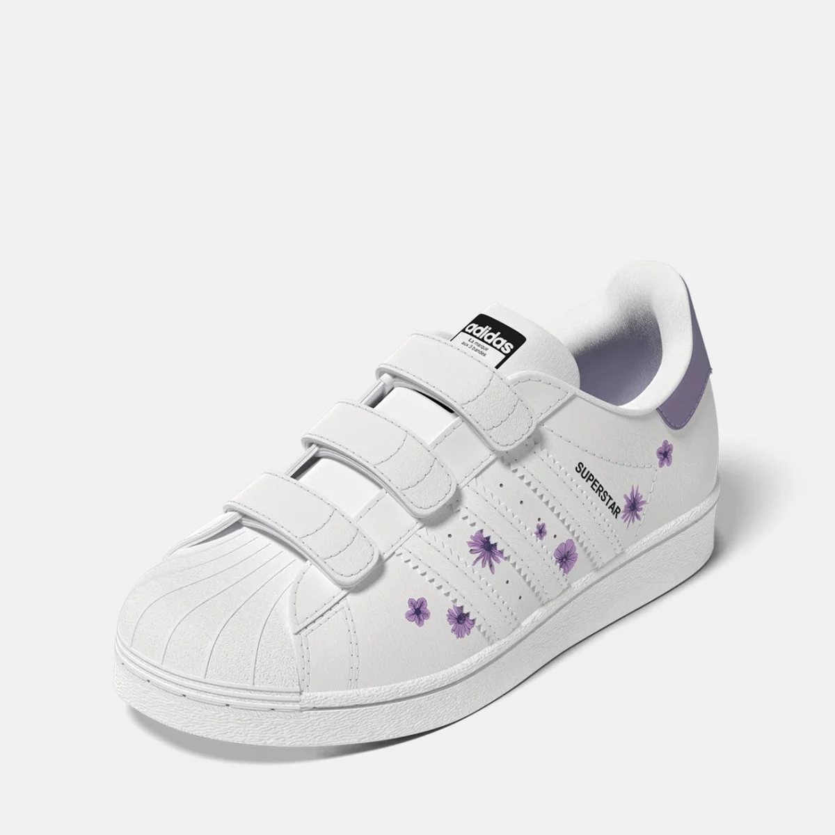 0_0023_hq4290_4_footwear_3d-rendering_side-lateral-left-view_transparent-huge-66582c9cdf039