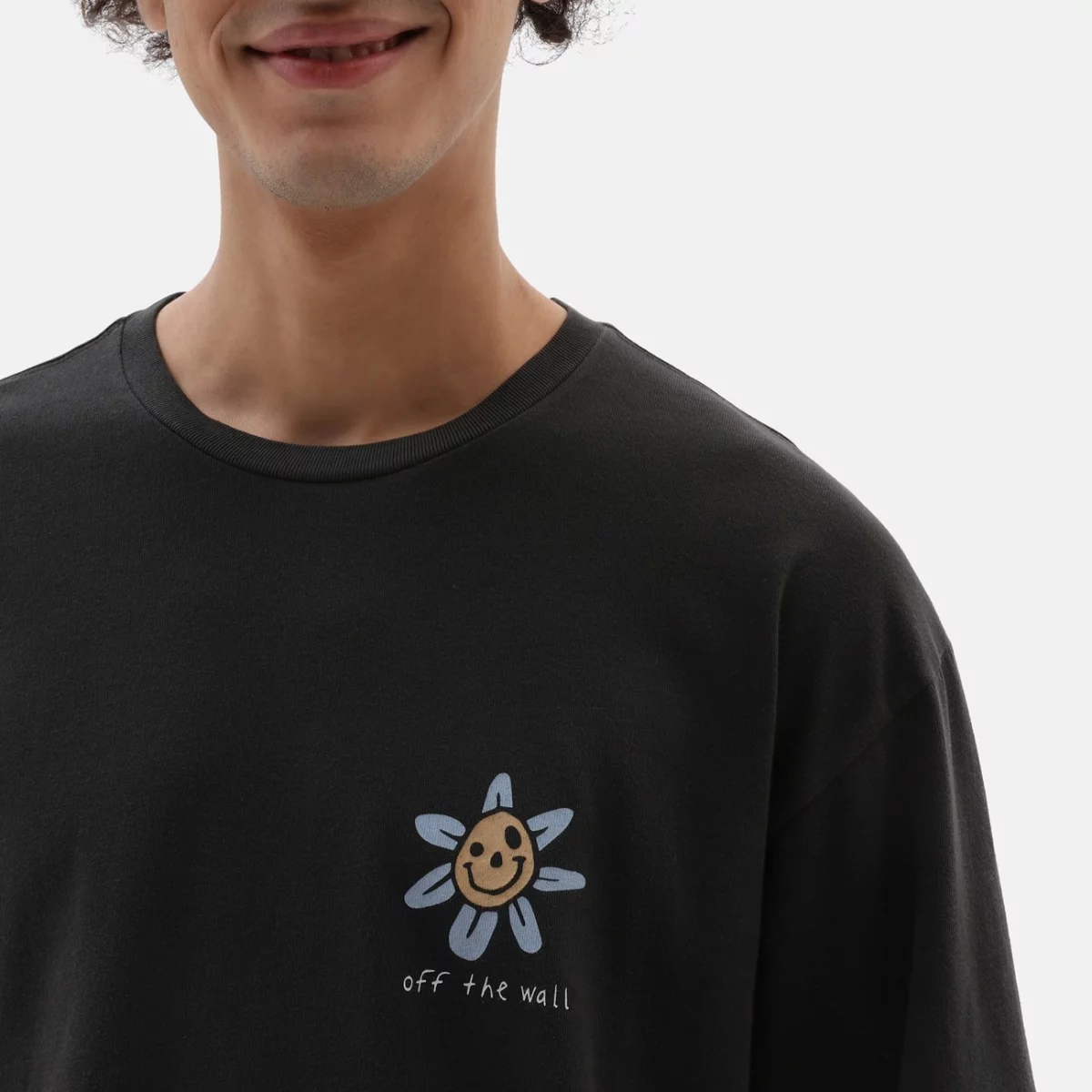 vn00001cblk-alt3-1-huge-66579b618f885