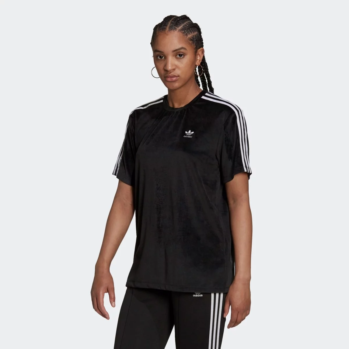 h37841_app_on-model_standard_gradient-huge-6657648e837fd