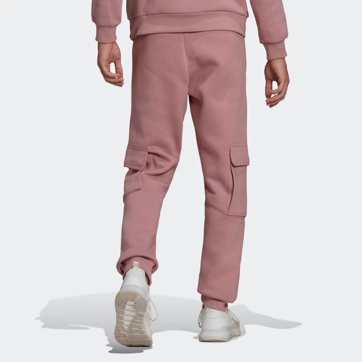 he6988_app_on-model_back_gradient-huge-6657772cc665f