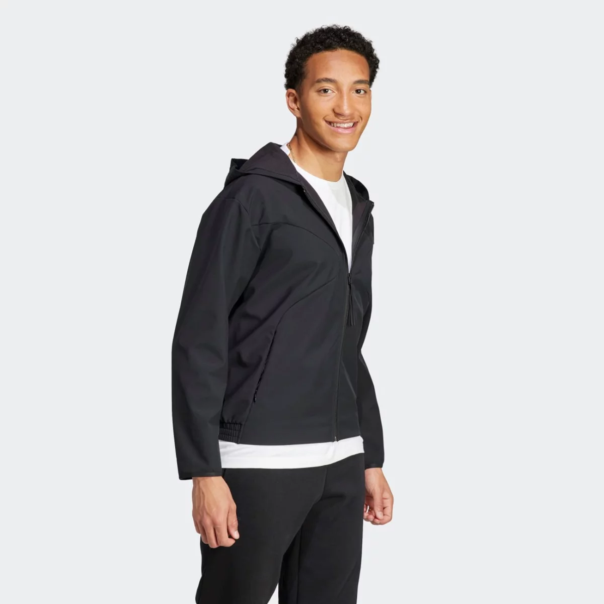 ij6092_6_apparel_on-model_walking-view_grey-huge-6657a53fb91a0