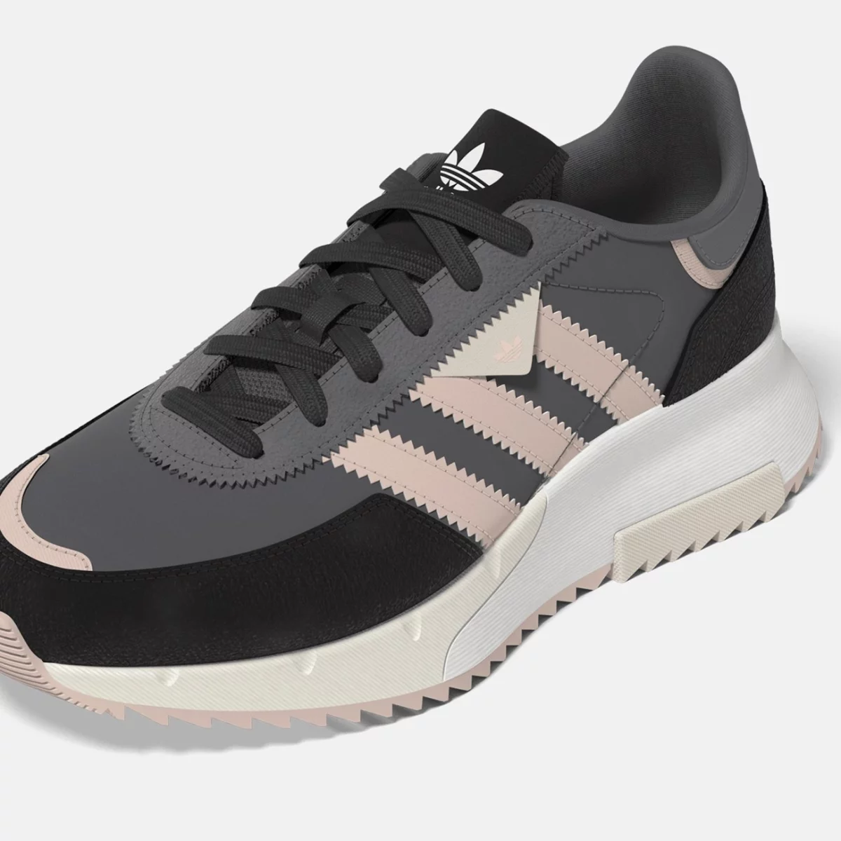 hq4387_13_footwear_3d-rendering_side-lateral-left-view_transparent-huge-66582cb440341