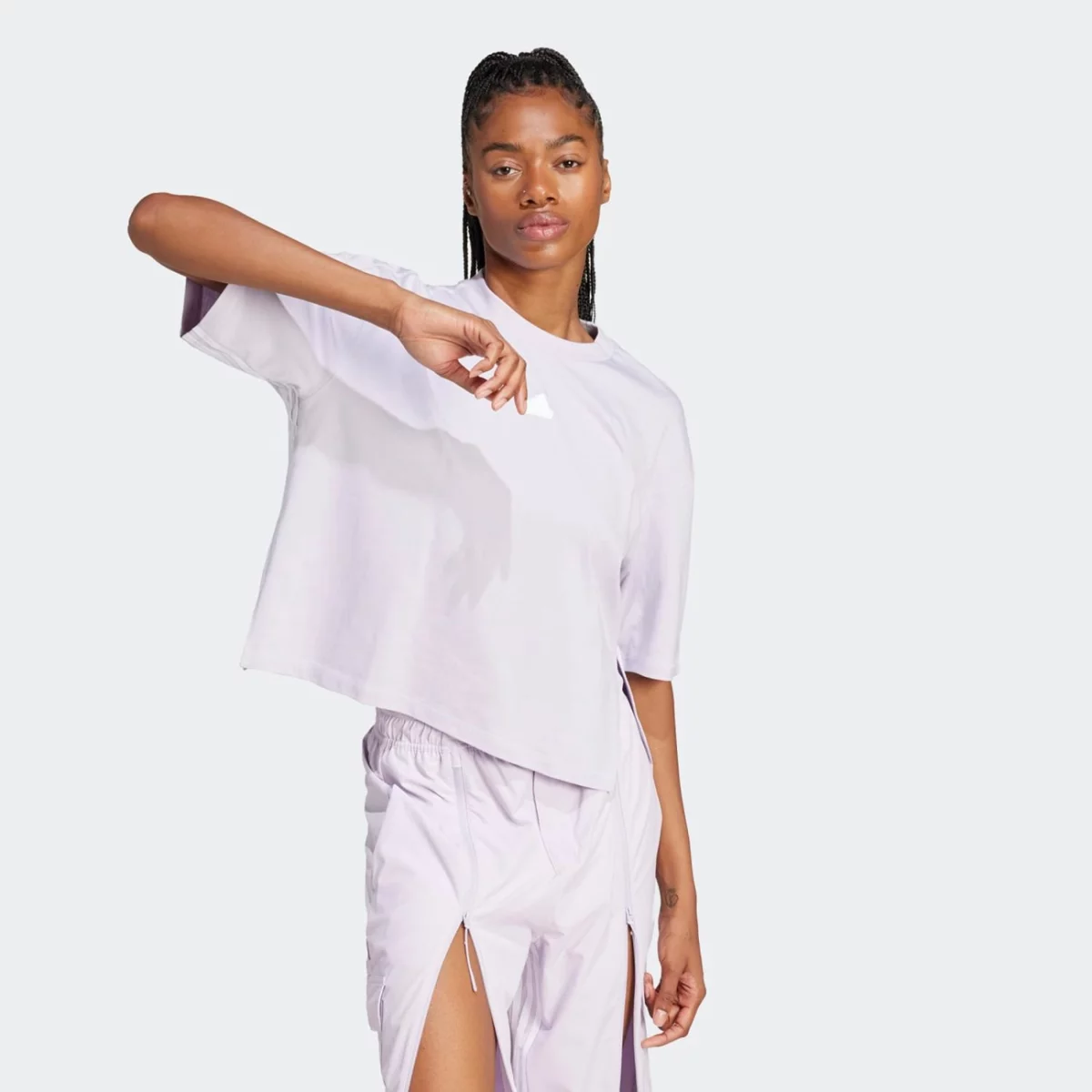 is0877_6_apparel_on-model_walking-view_grey-huge-6657b17d3e9bb