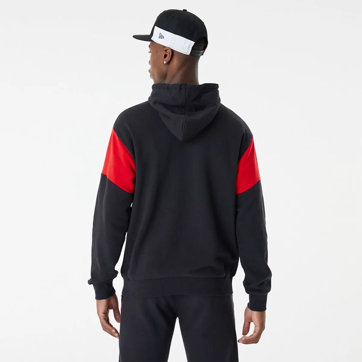 667579930b0d0chicago_bulls_nba_colour_block_black_oversized_hoodie_60424414_6