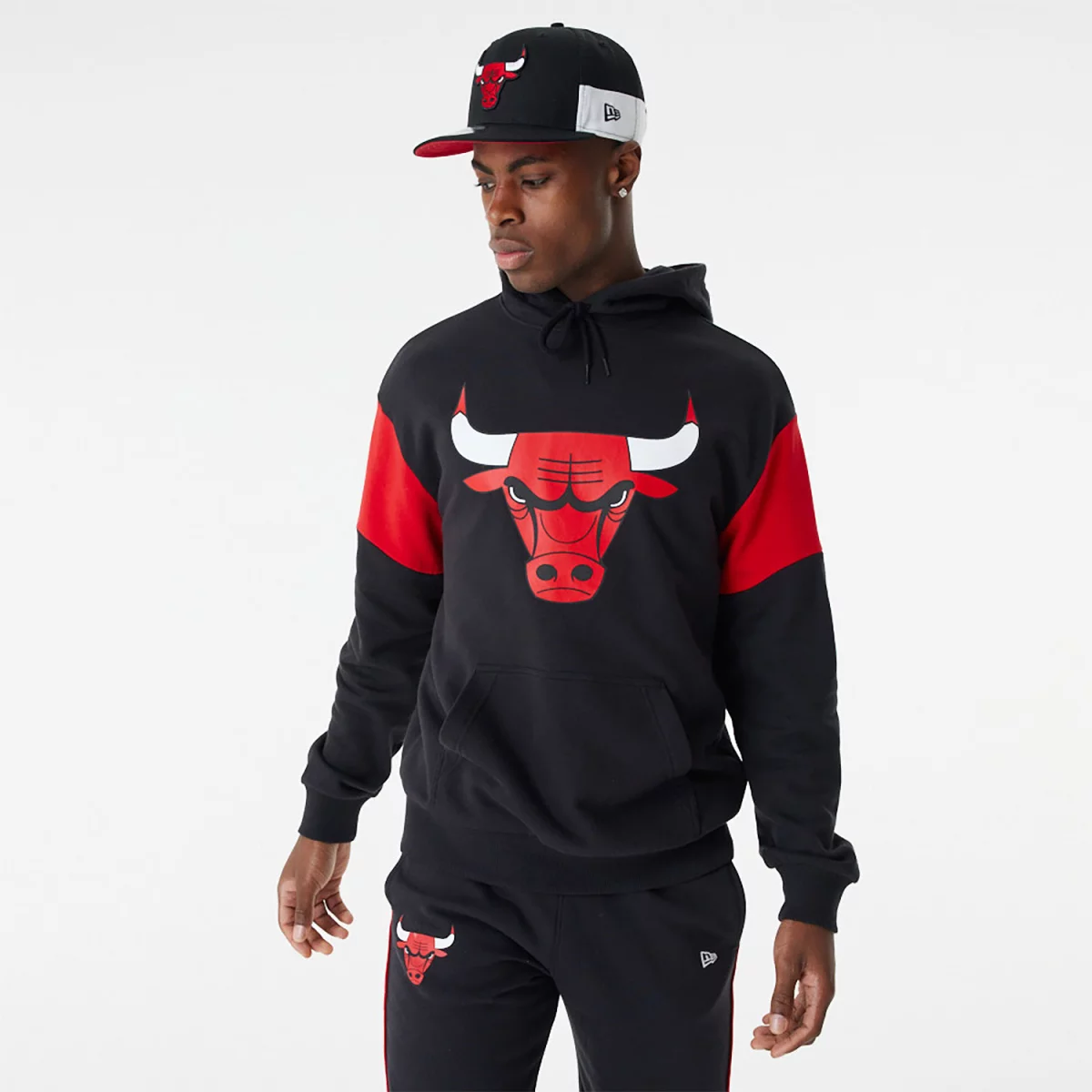 6675799bcc9adchicago_bulls_nba_colour_block_black_oversized_hoodie_60424414_left