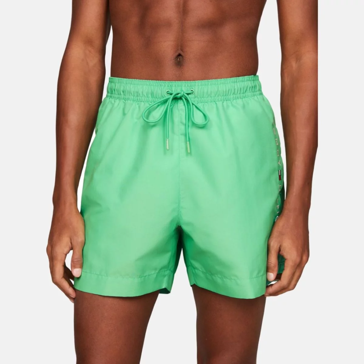 um0um03258l1g_mo-f1-photoroom.png-photoroom-huge-6657b3452afcc