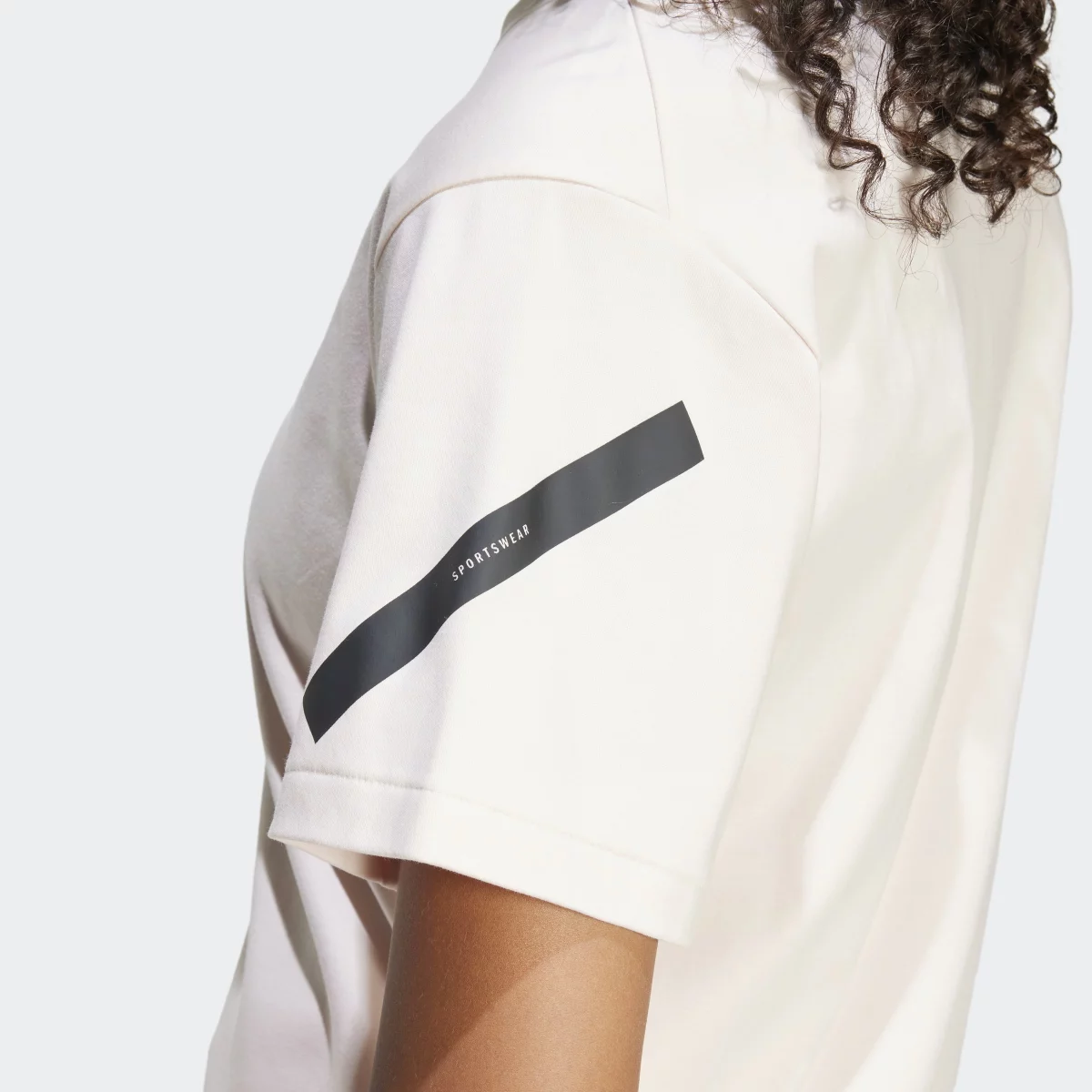 67403f3a91e4aJF4781_8_APPAREL_On_Model_Detail_View_2_grey