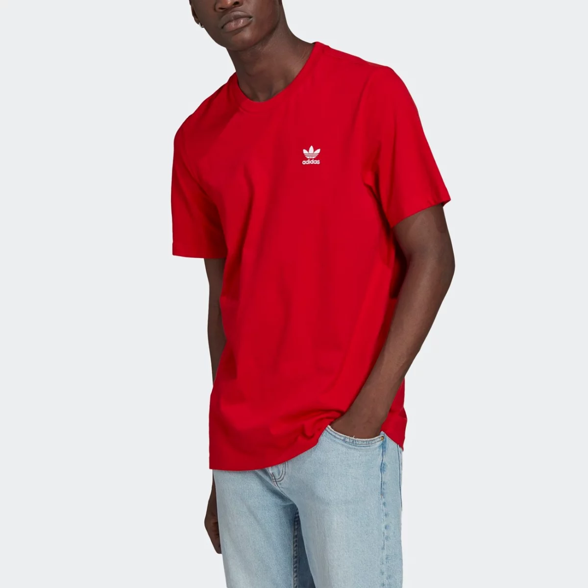 gn3408_app_on-model_front_gradient-huge-665753e671a06