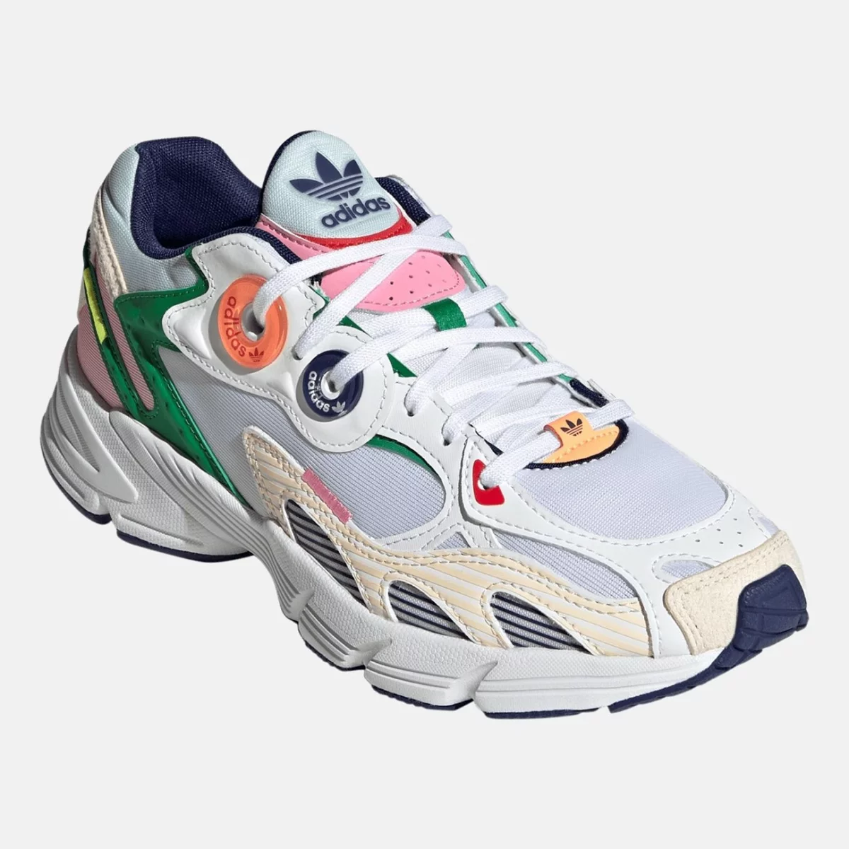 gw9752_6_footwear_photography_front-lateral-top-view_transparent-huge-6658216790581