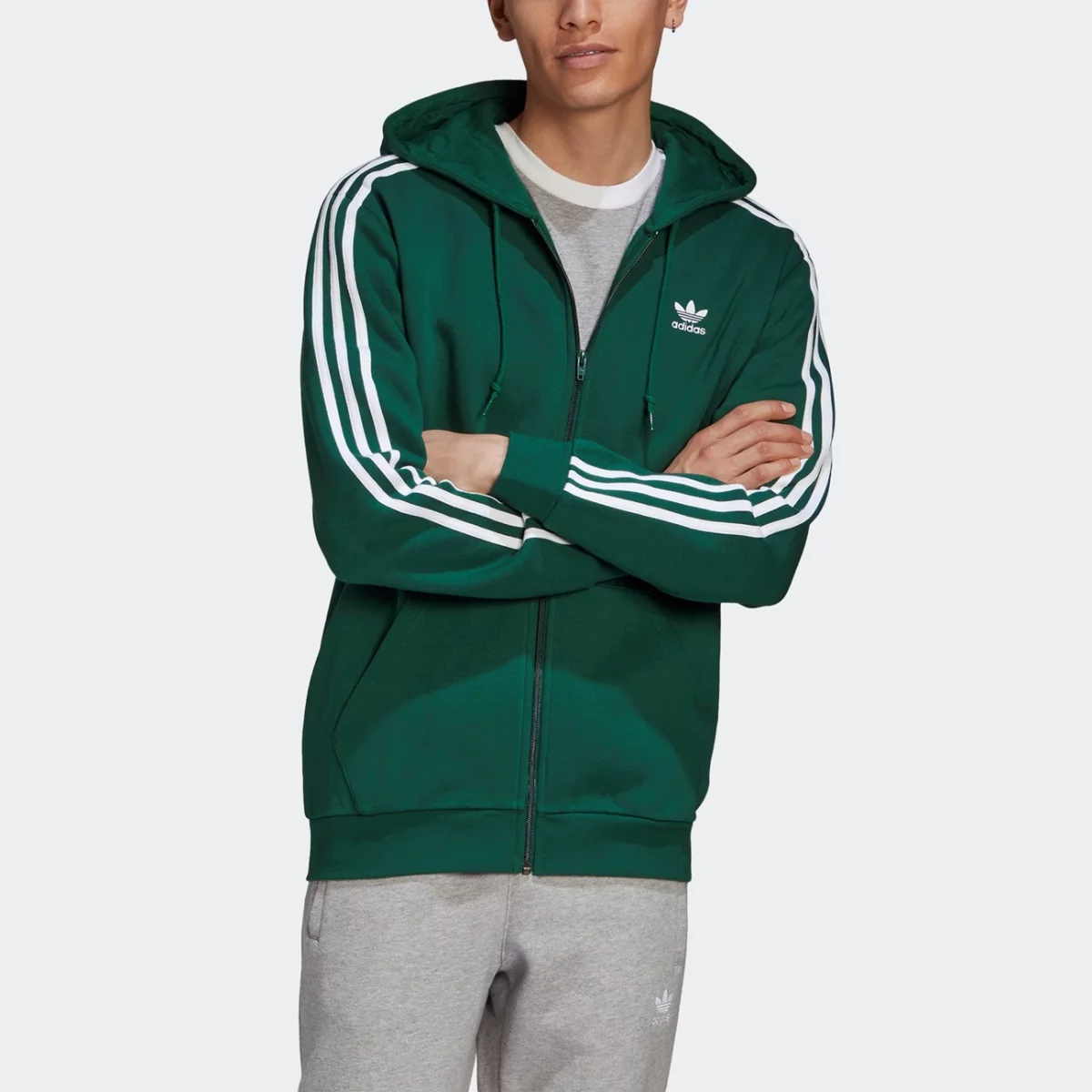 gd9946_app_on-model_front_gradient-huge-6657480af3726