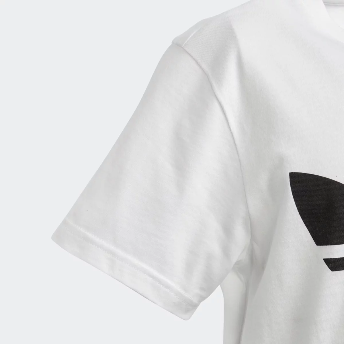 dv2904_5_apparel_photography_detail-view-2_grey-huge-6657388ce08bd